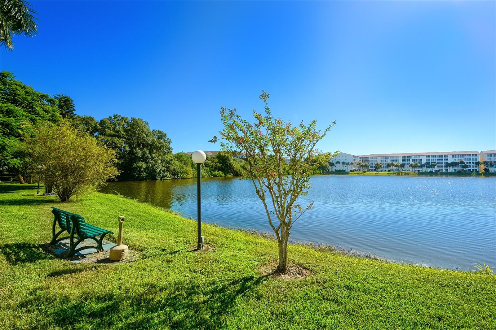 Image 26 of 37 For 3740 Lake Bayshore Drive 501