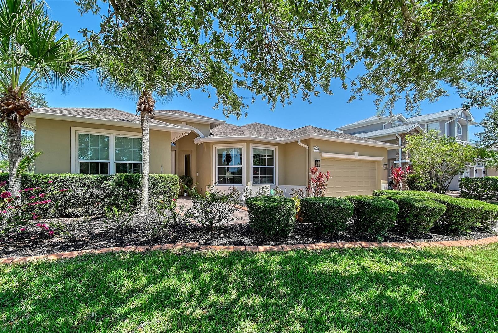 Image 3 of 52 For 6605 38th Lane E