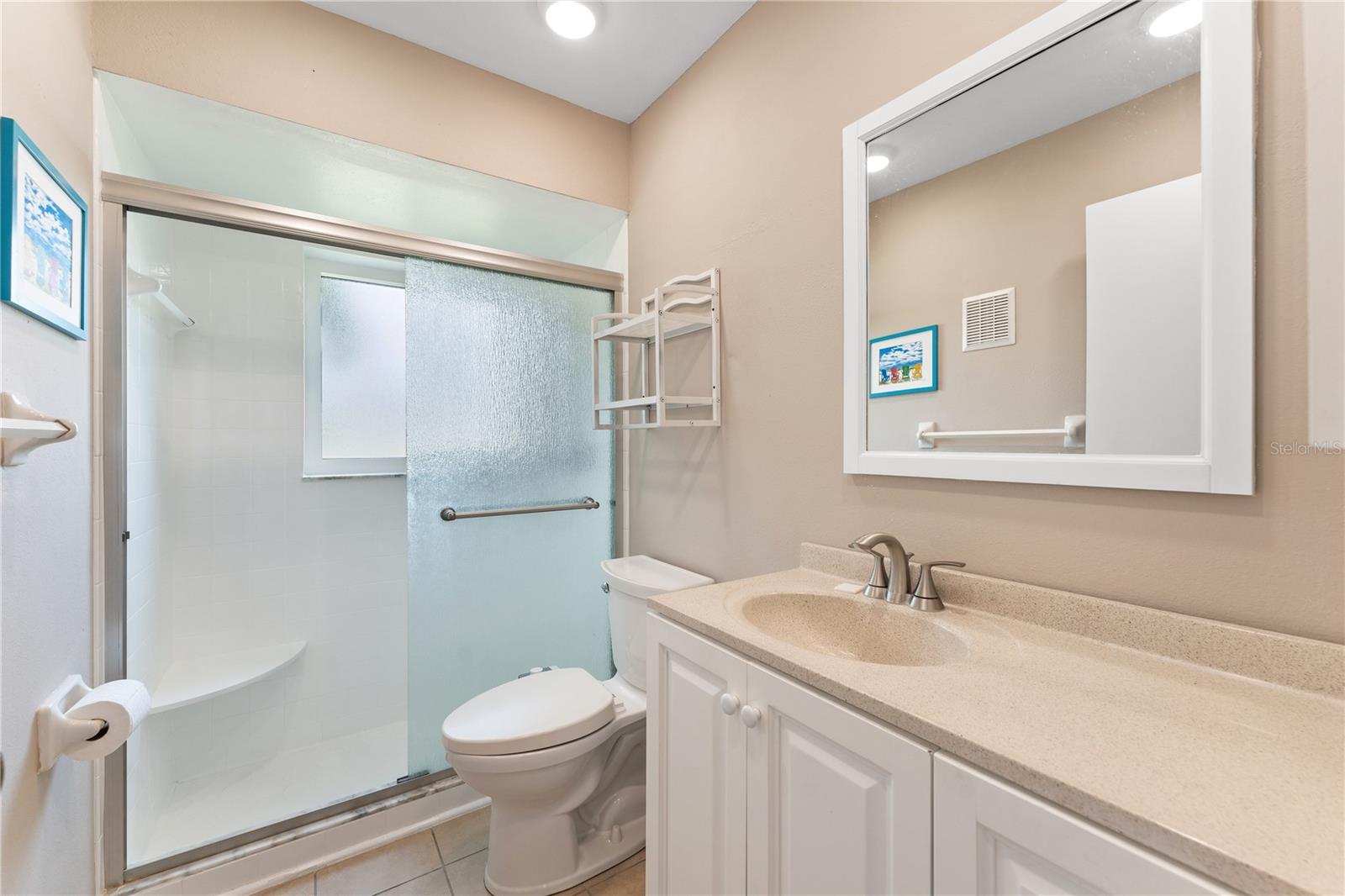 Image 12 of 32 For 5709 13th Avenue W