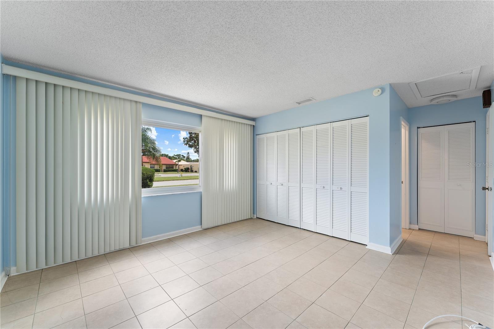 Image 14 of 32 For 5709 13th Avenue W