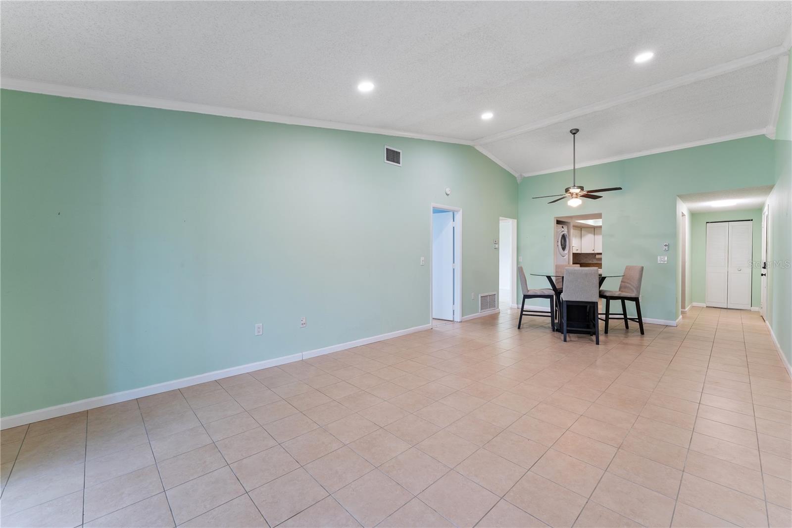 Image 4 of 32 For 5709 13th Avenue W