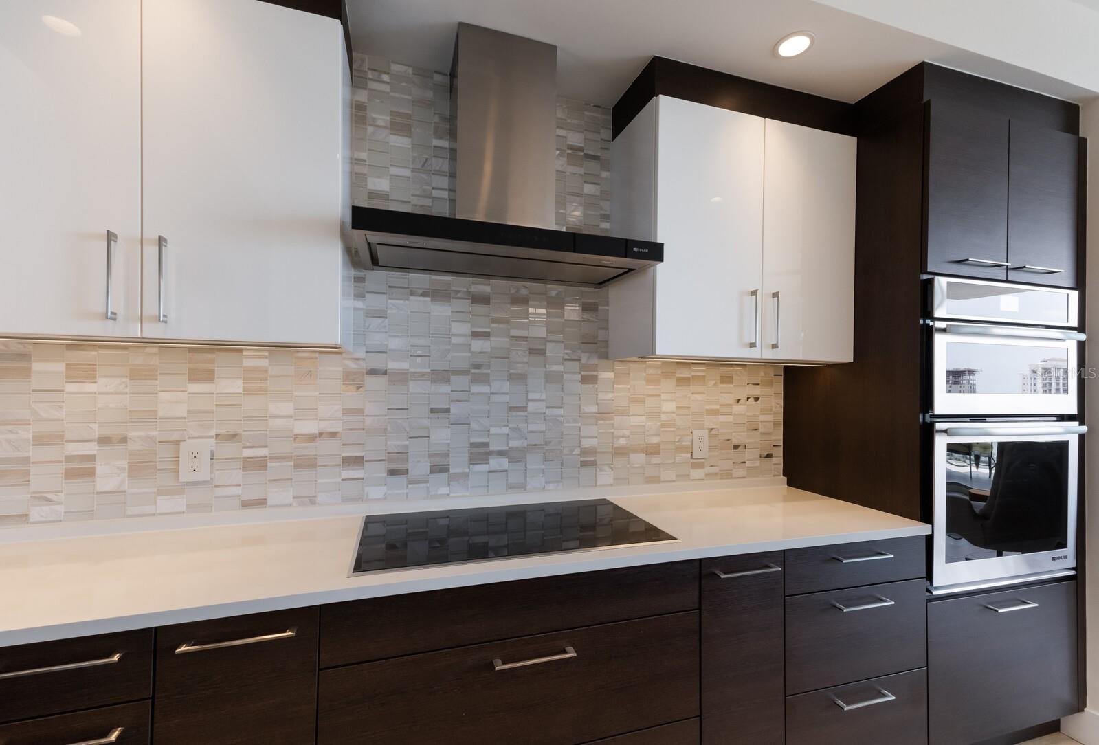 Image 12 of 47 For 1155 Gulfstream Avenue 406