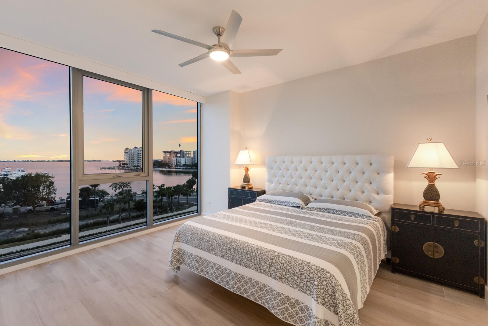 Image 16 of 47 For 1155 Gulfstream Avenue 406