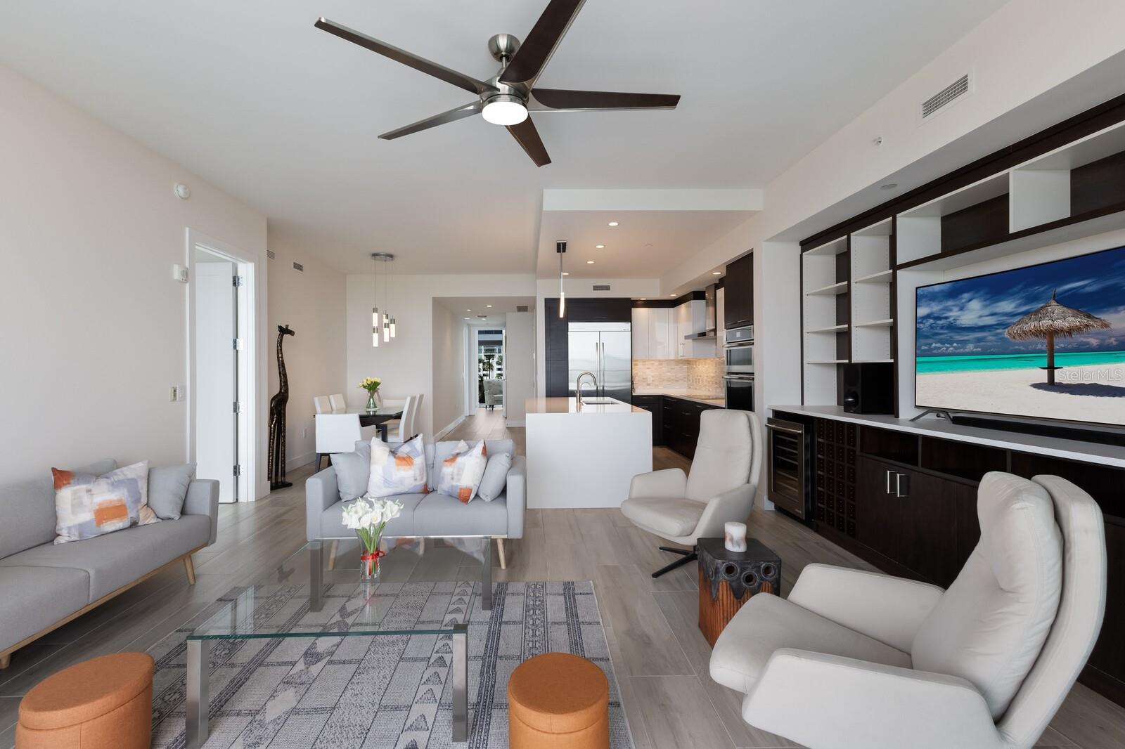 Image 6 of 47 For 1155 Gulfstream Avenue 406