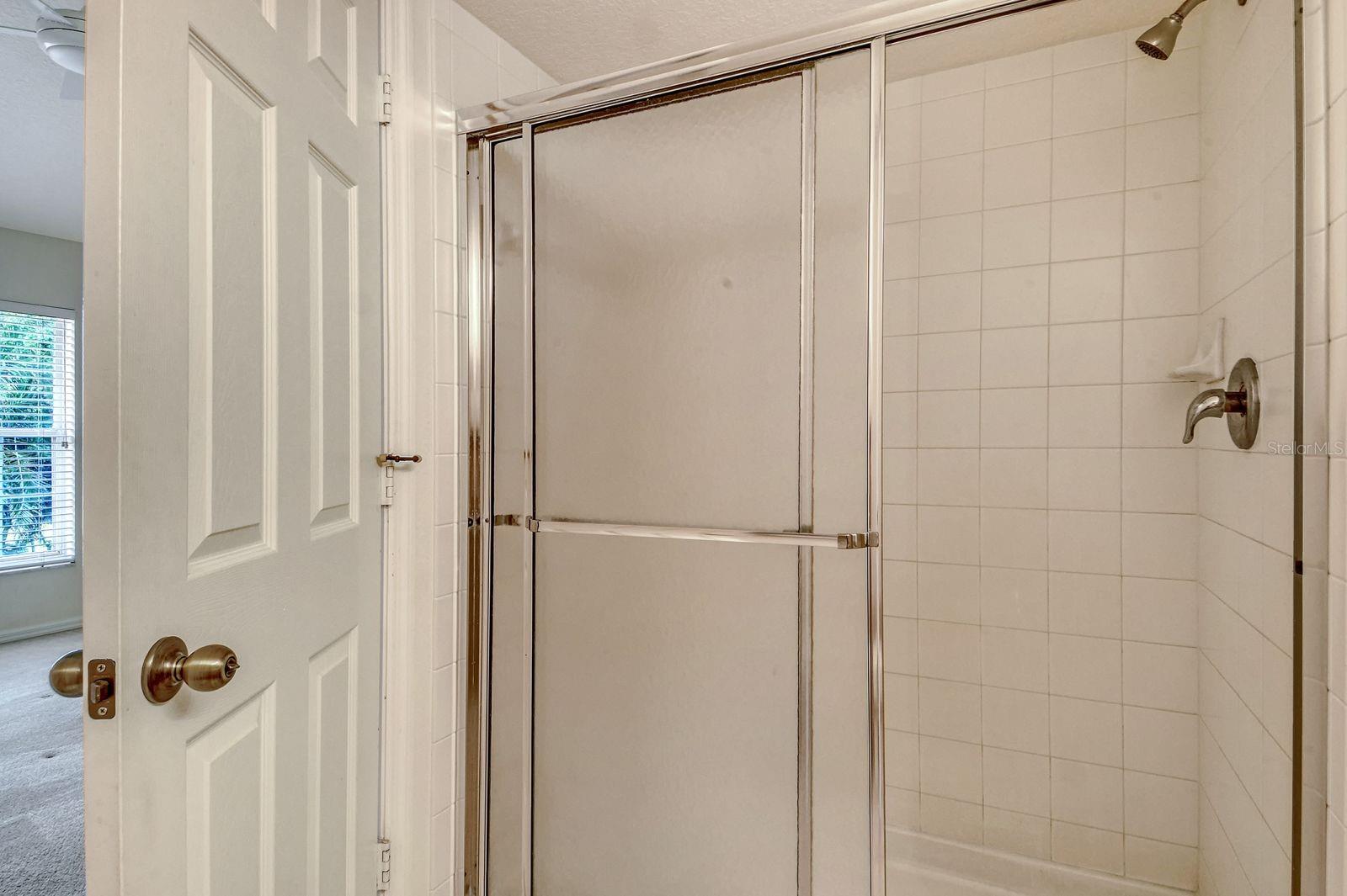 Image 23 of 60 For 8315 Glenrose Way 1421