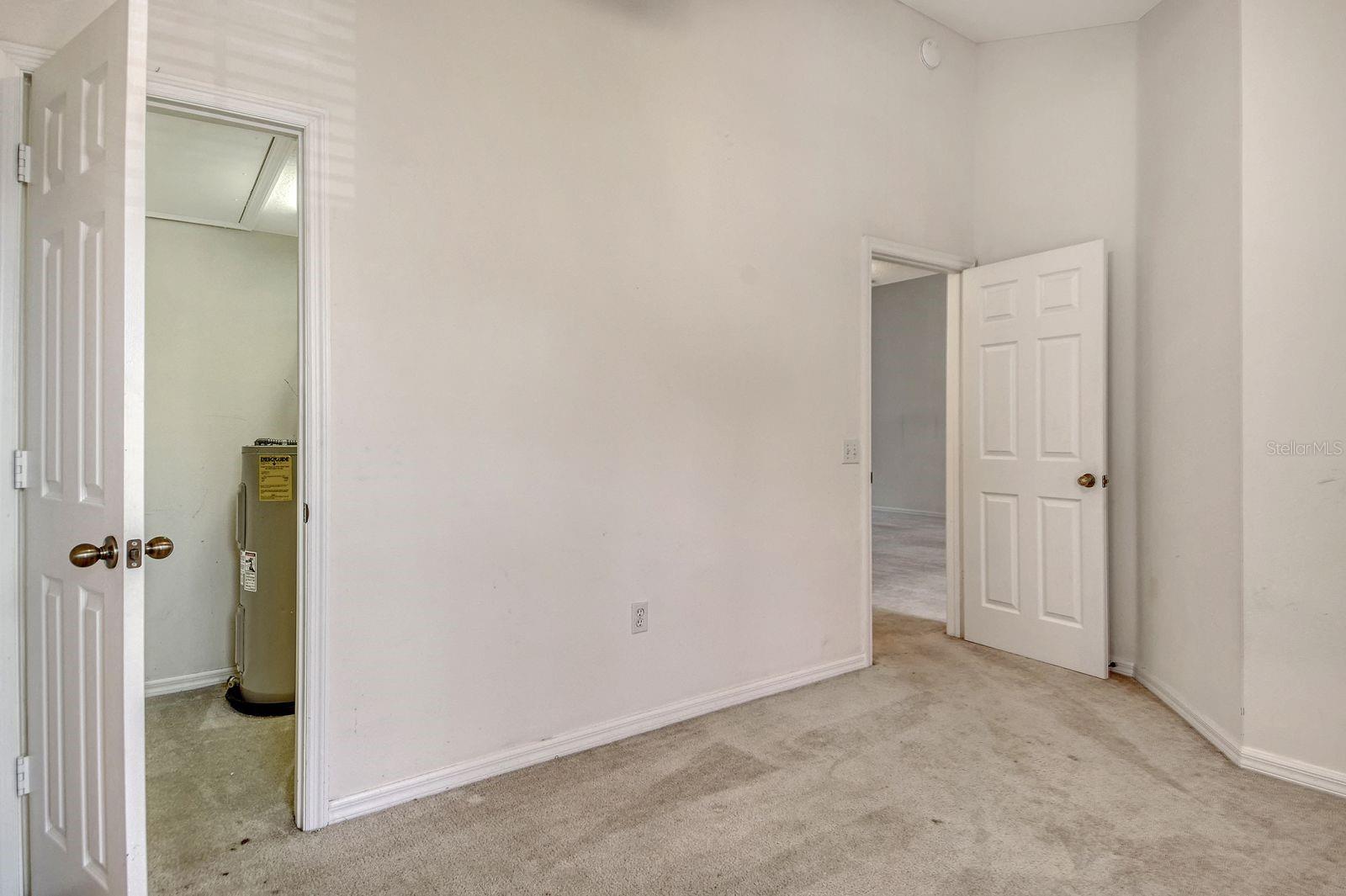 Image 25 of 60 For 8315 Glenrose Way 1421
