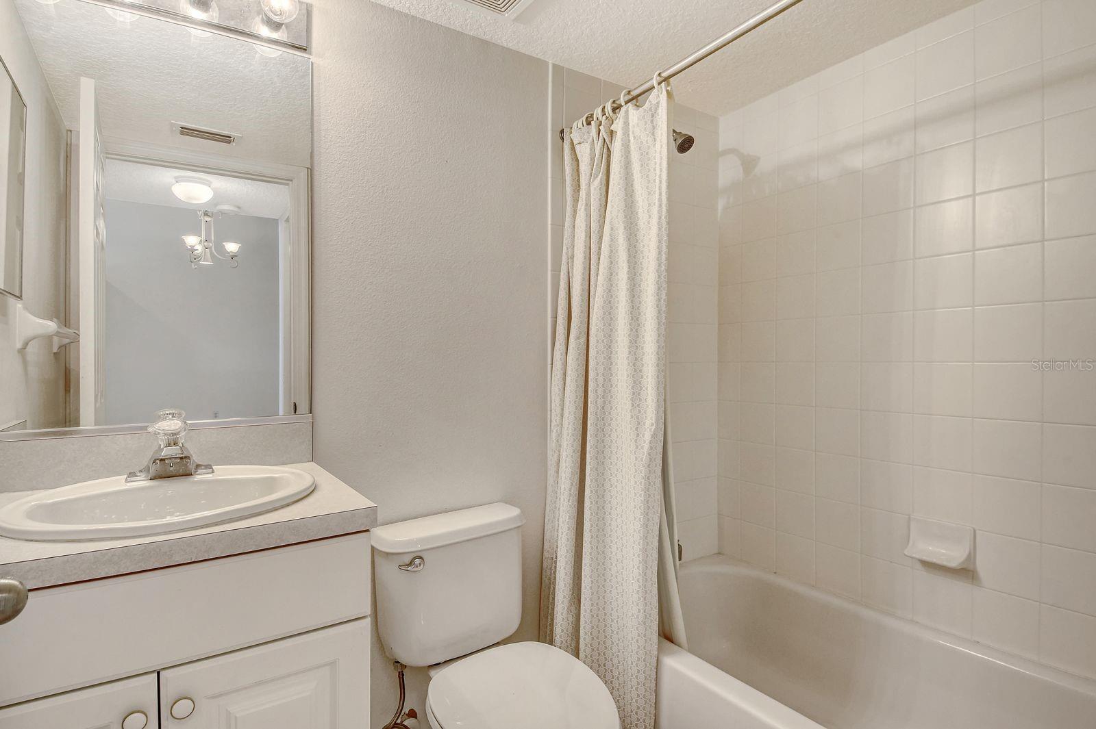 Image 27 of 60 For 8315 Glenrose Way 1421