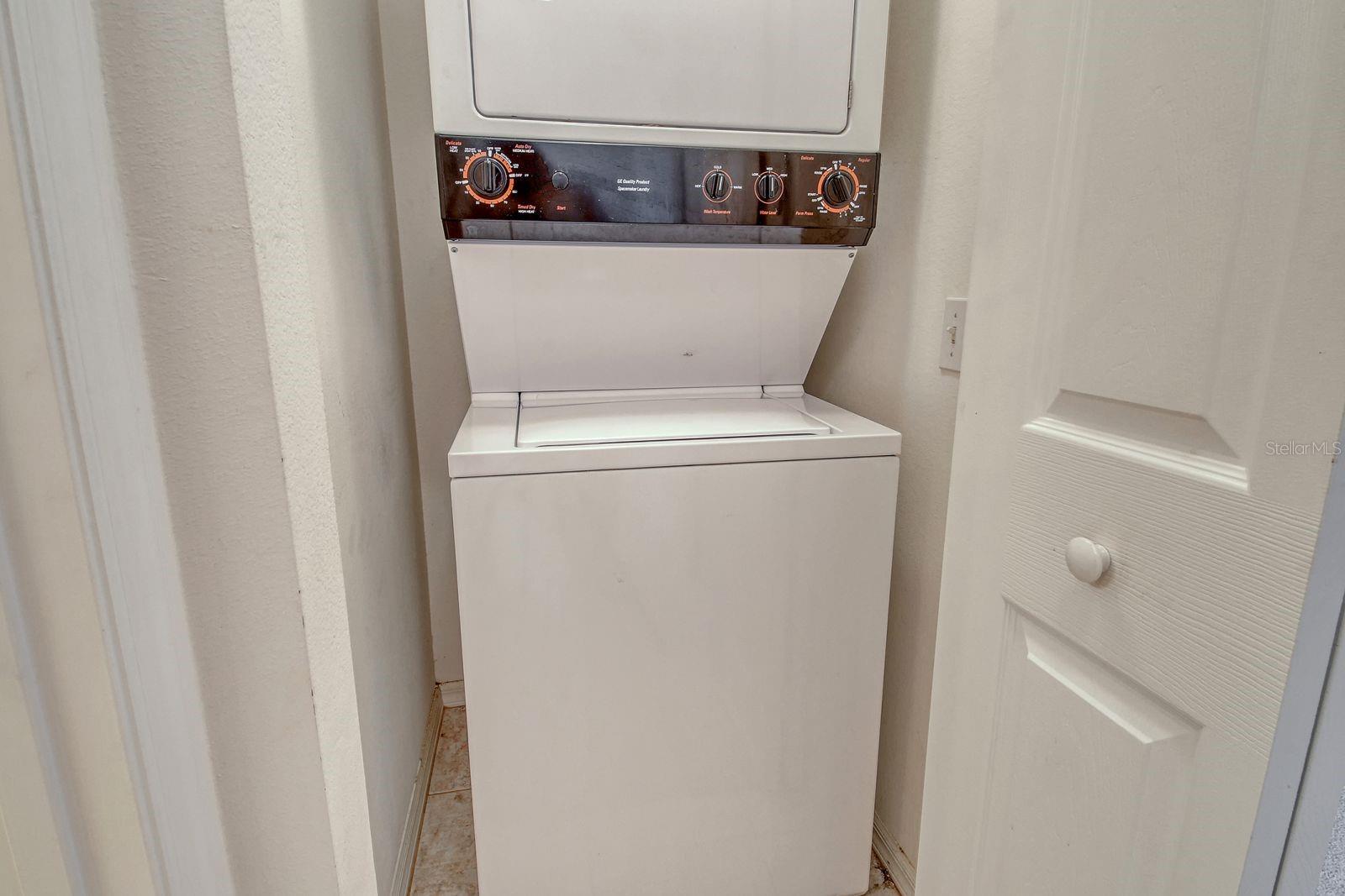 Image 28 of 60 For 8315 Glenrose Way 1421