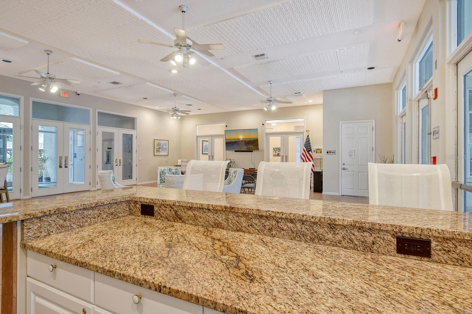 Image 37 of 60 For 8315 Glenrose Way 1421