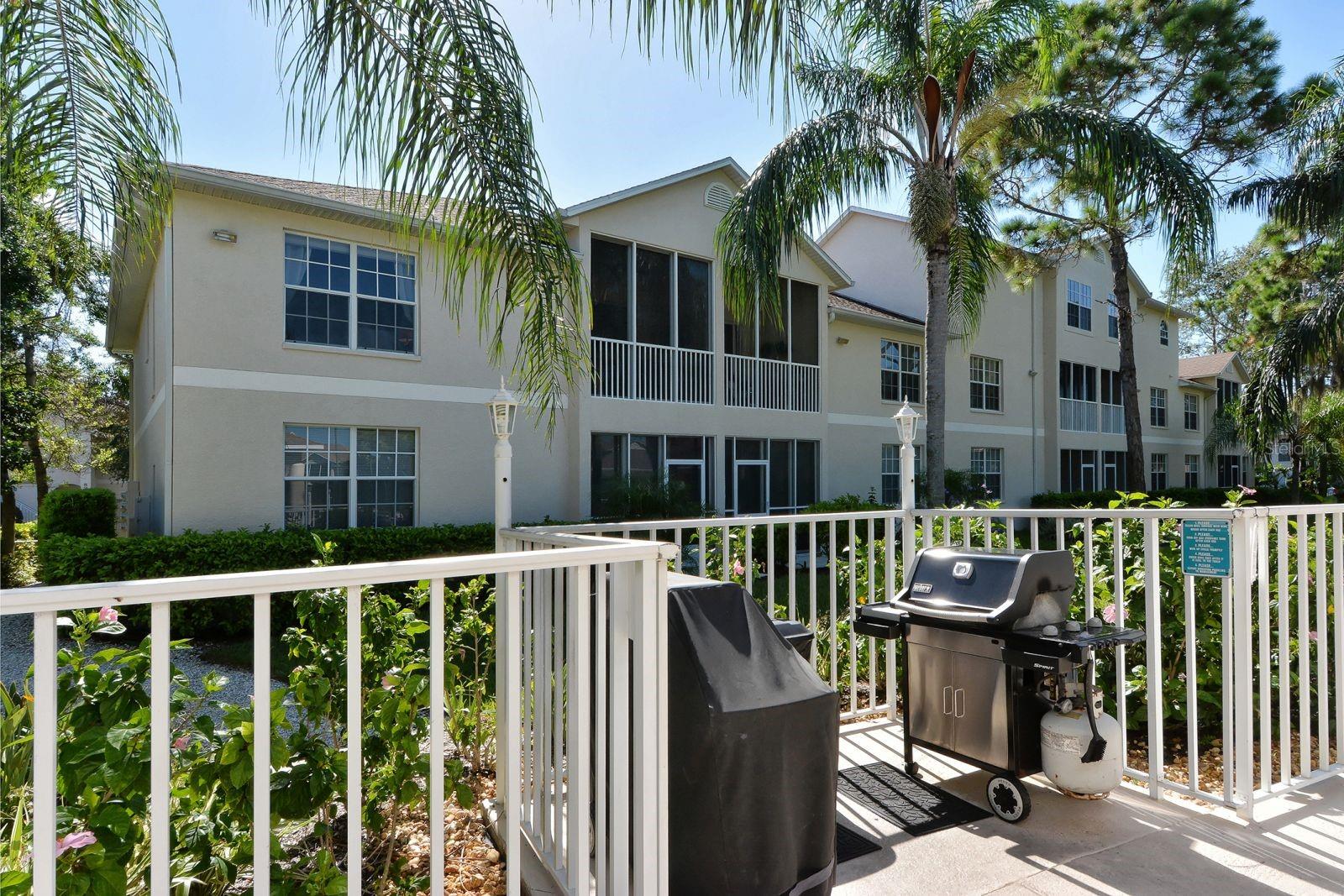 Image 47 of 60 For 8315 Glenrose Way 1421