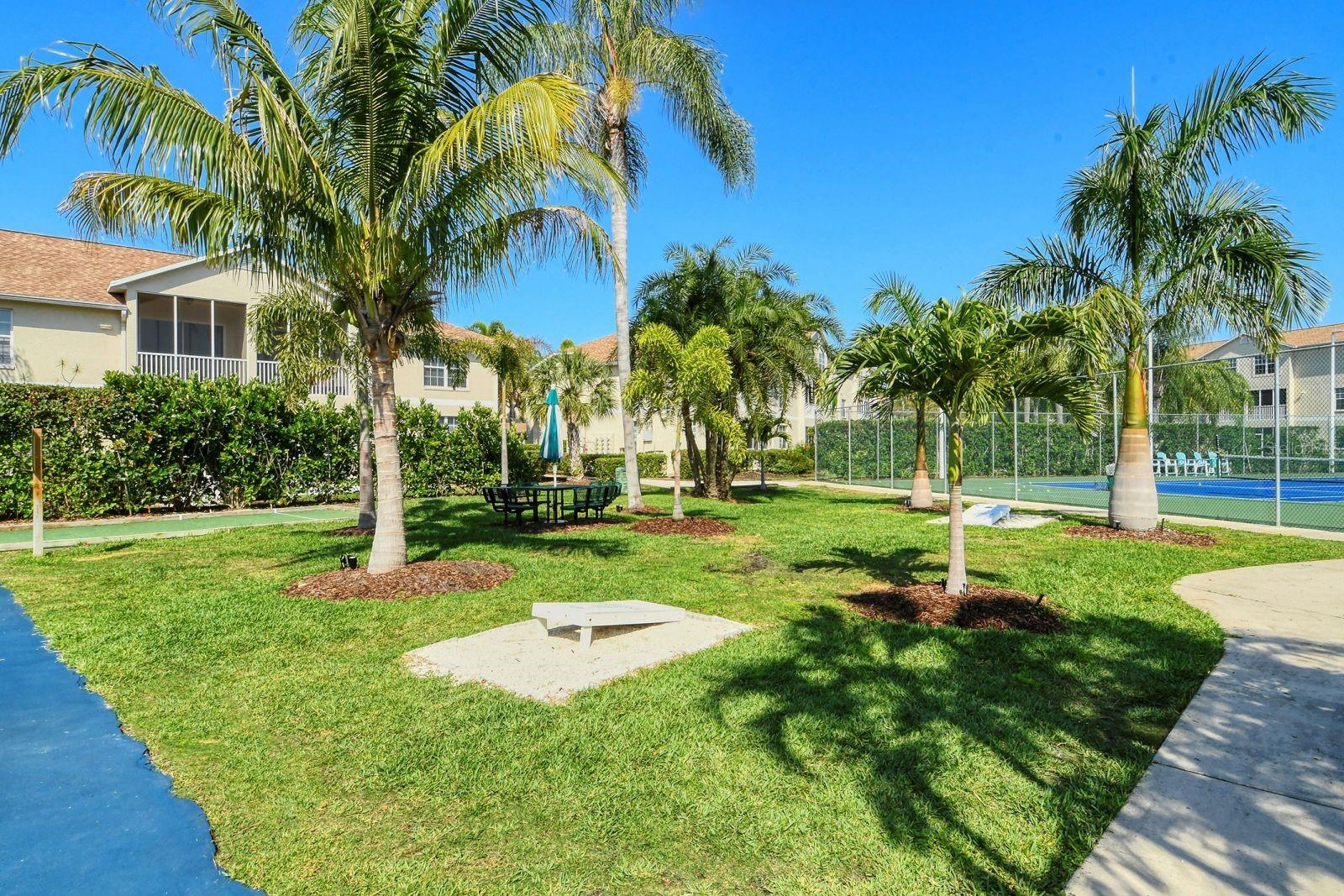 Image 56 of 60 For 8315 Glenrose Way 1421