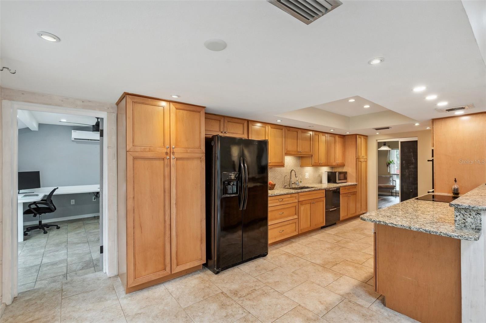Image 17 of 66 For 3006 Wister Circle