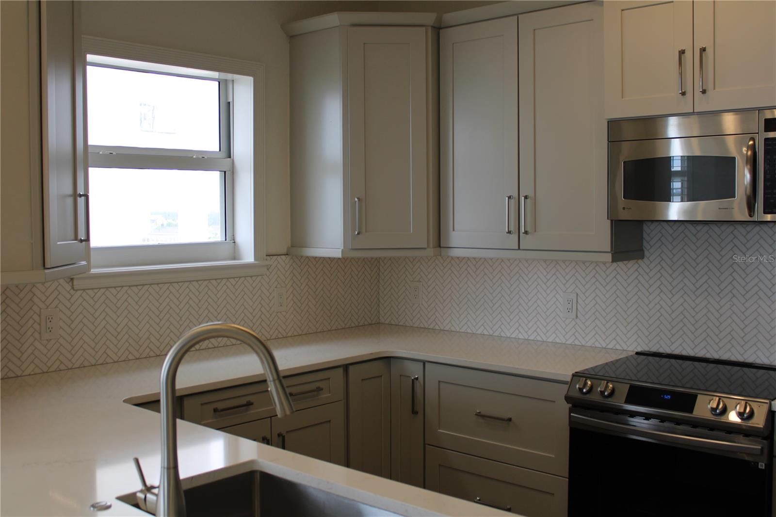 Image 4 of 72 For 2825 Terra Ceia Bay Boulevard 1505