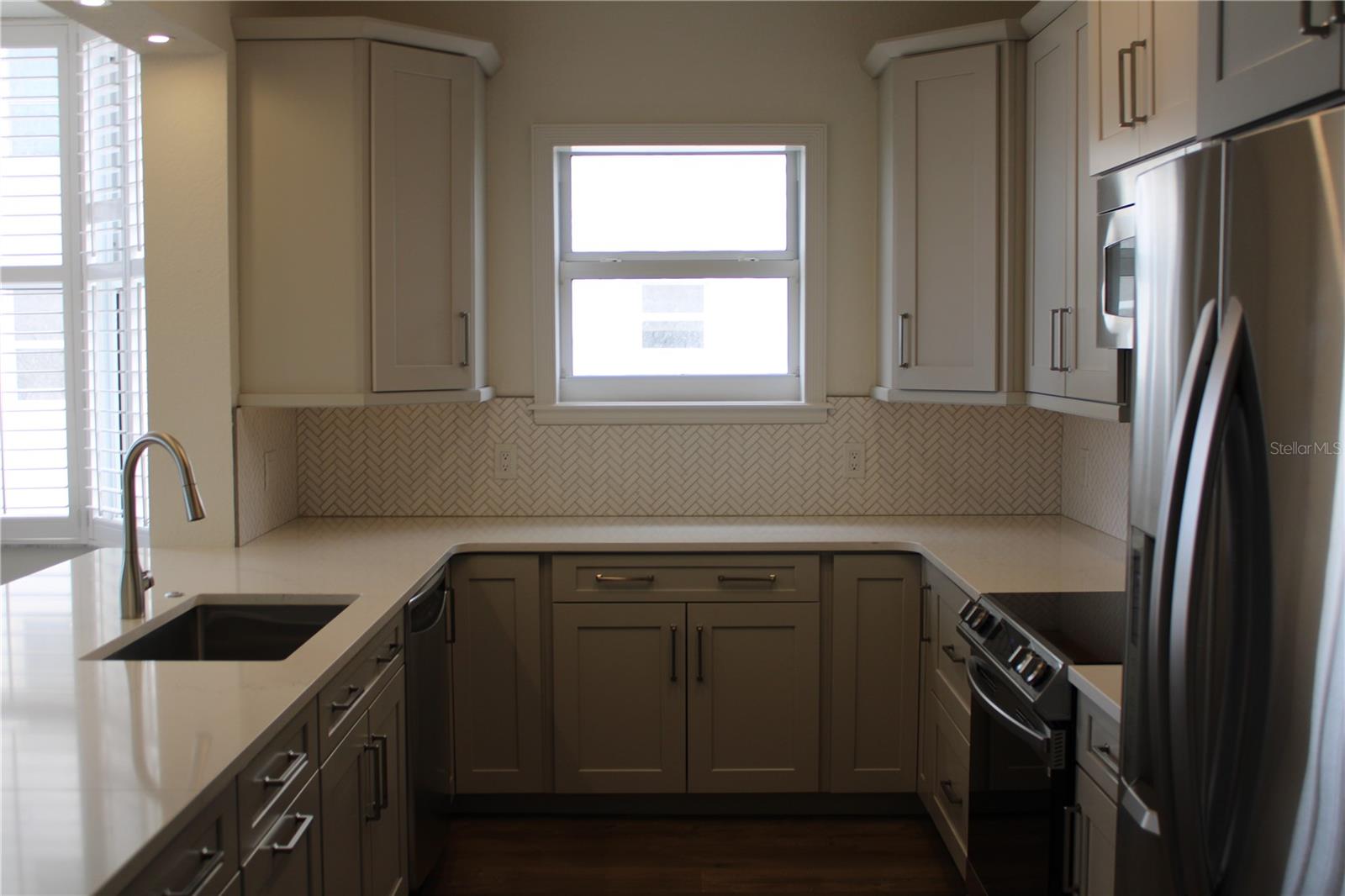 Image 6 of 72 For 2825 Terra Ceia Bay Boulevard 1505