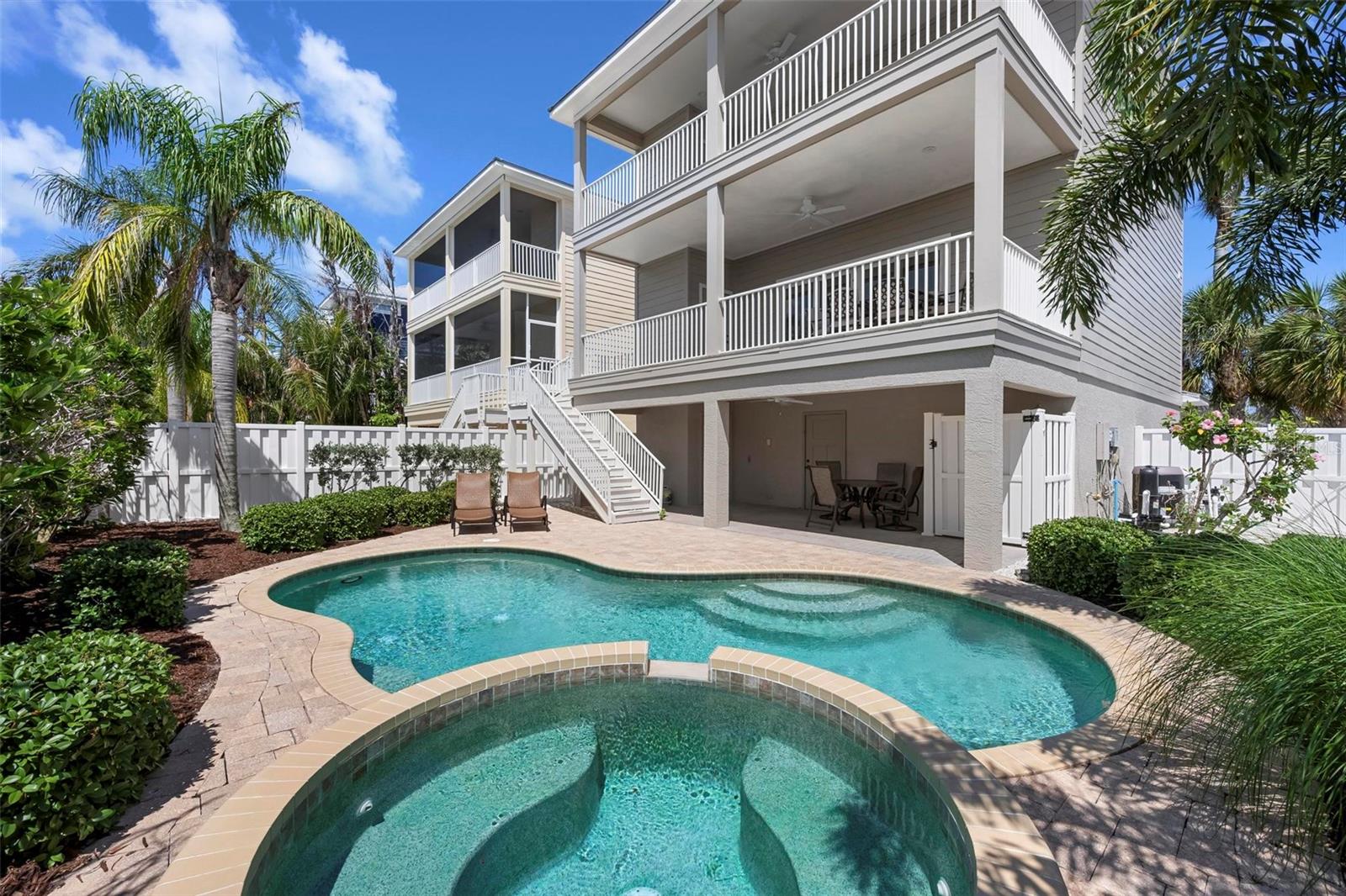 Image 3 of 66 For 215 65th Street