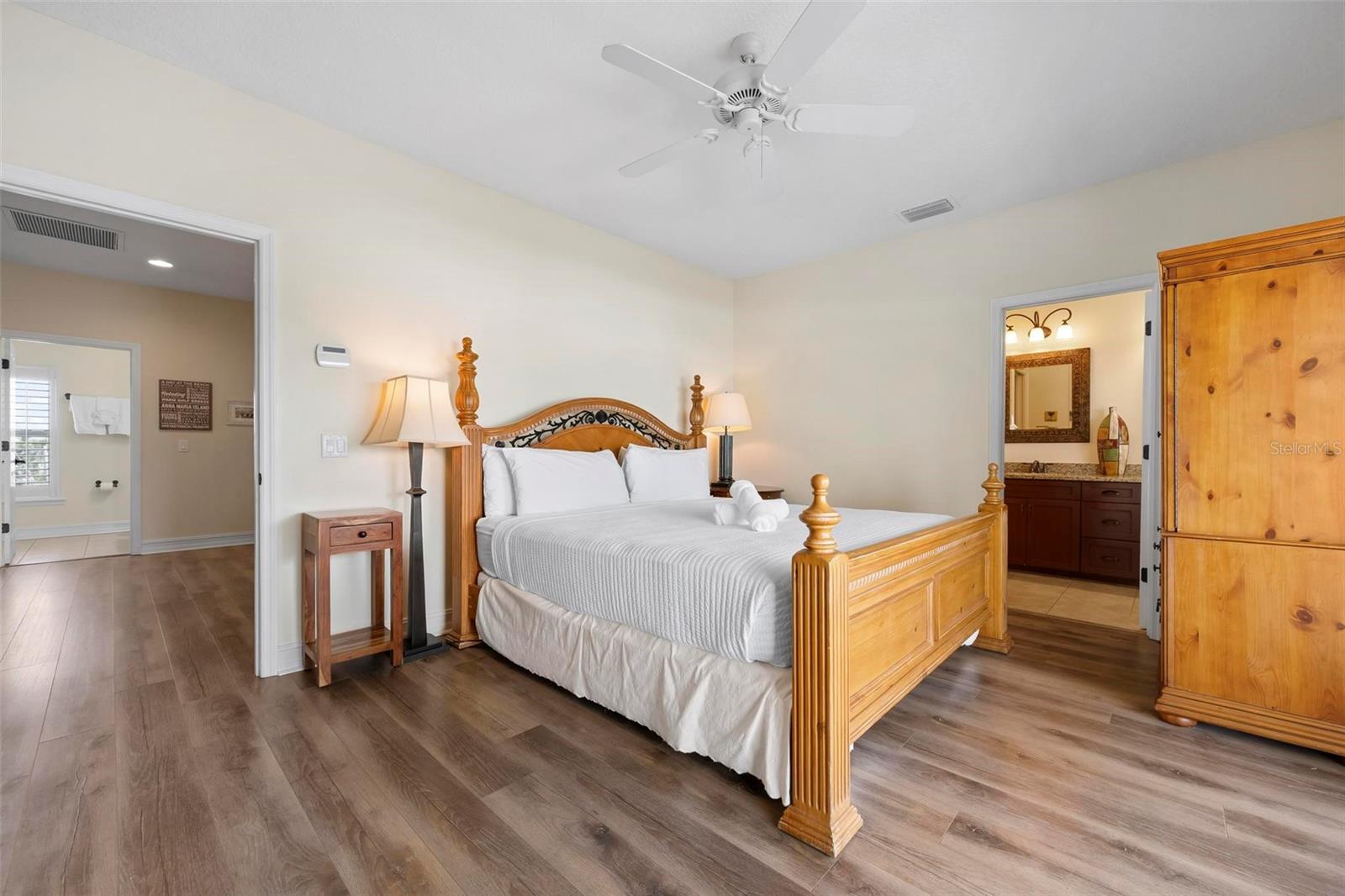 Image 31 of 66 For 215 65th Street