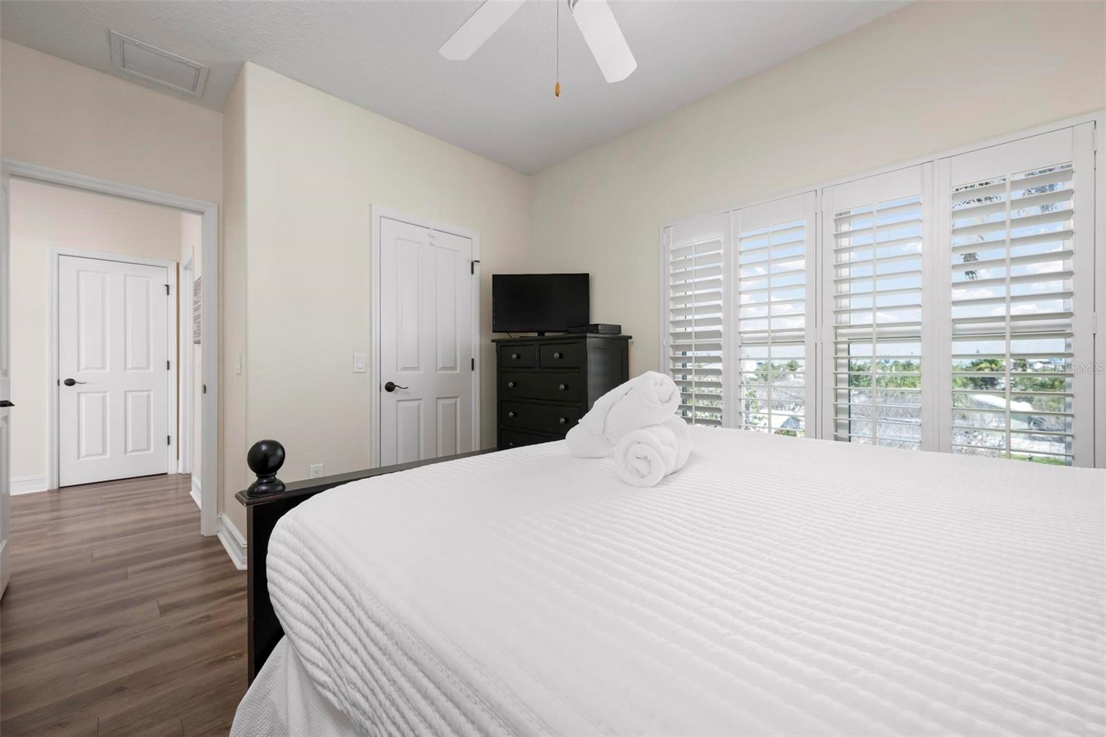 Image 46 of 66 For 215 65th Street