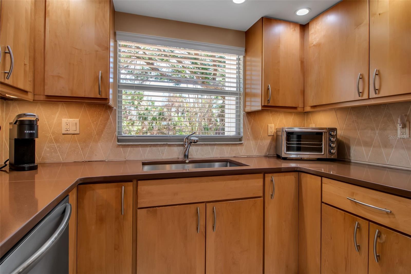 Image 11 of 54 For 10423 Waterbird Way 10423