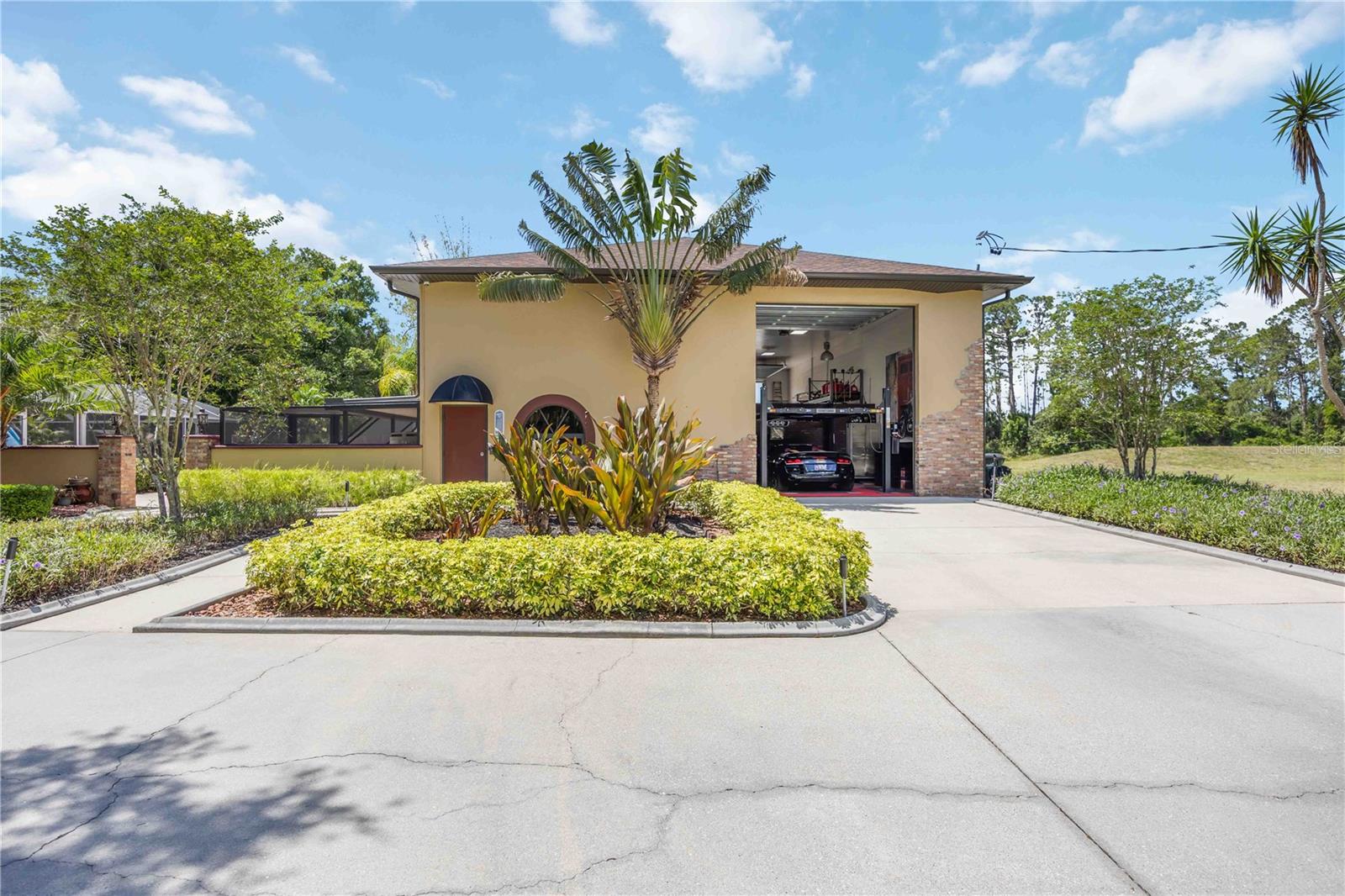 Image 6 of 61 For 4225 Ulman Avenue