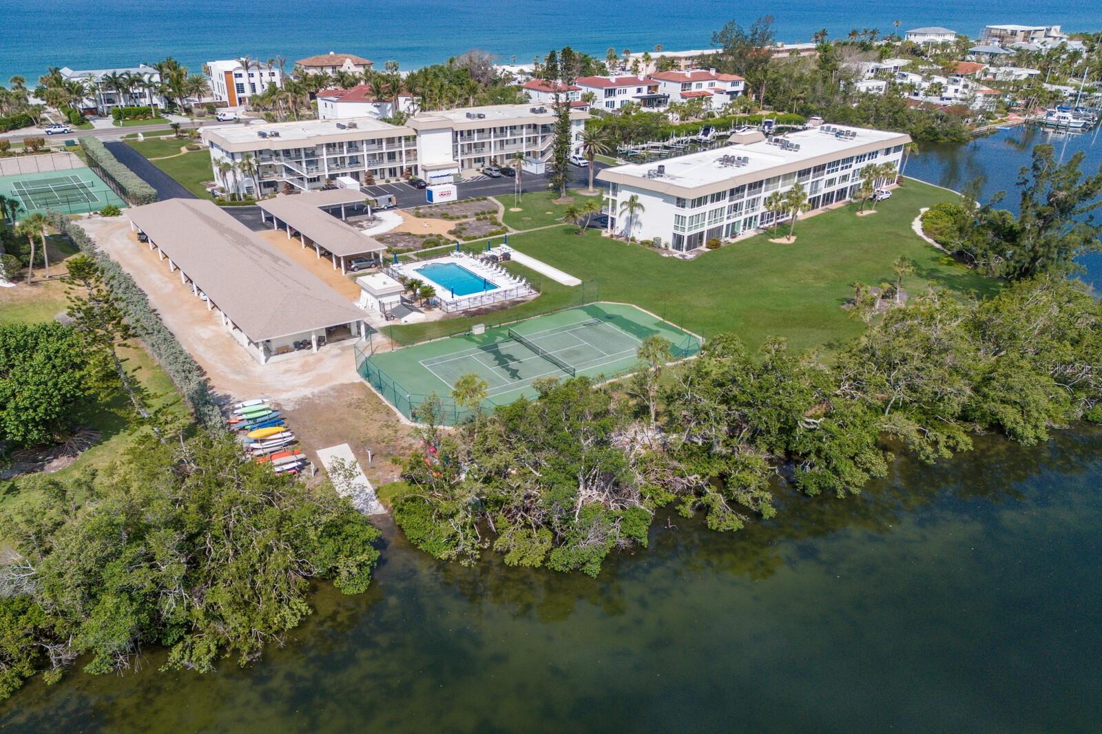 Image 38 of 53 For 3320 Gulf Of Mexico Drive 307c