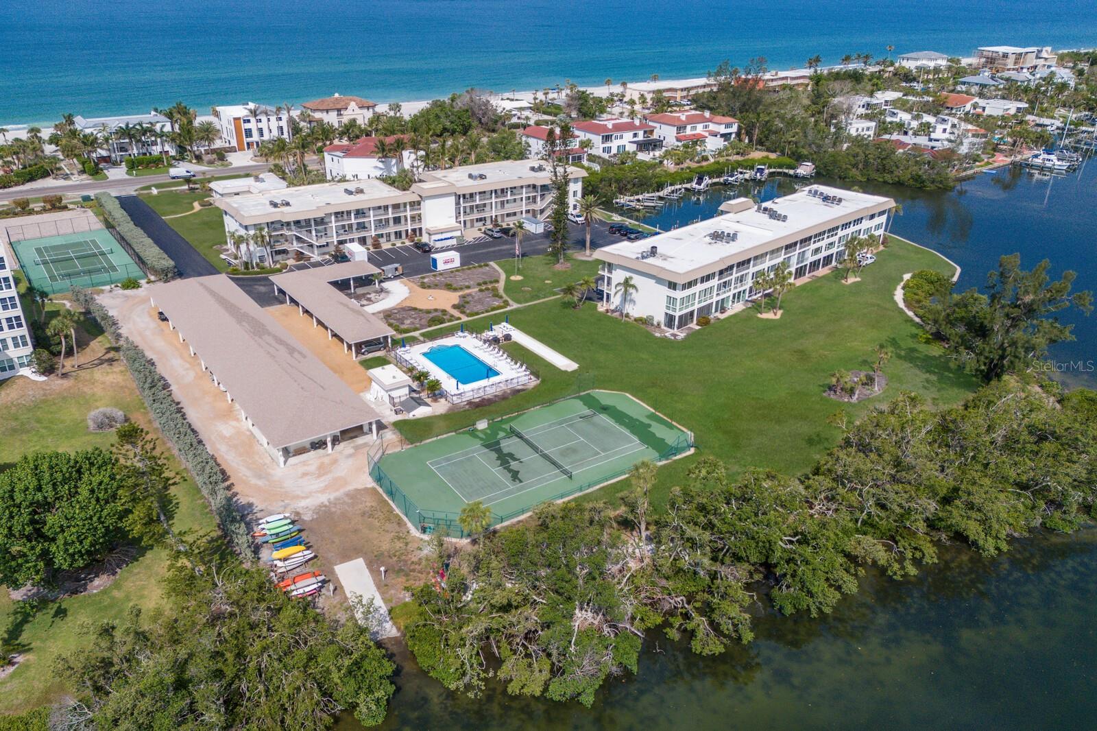 Image 42 of 53 For 3320 Gulf Of Mexico Drive 307c