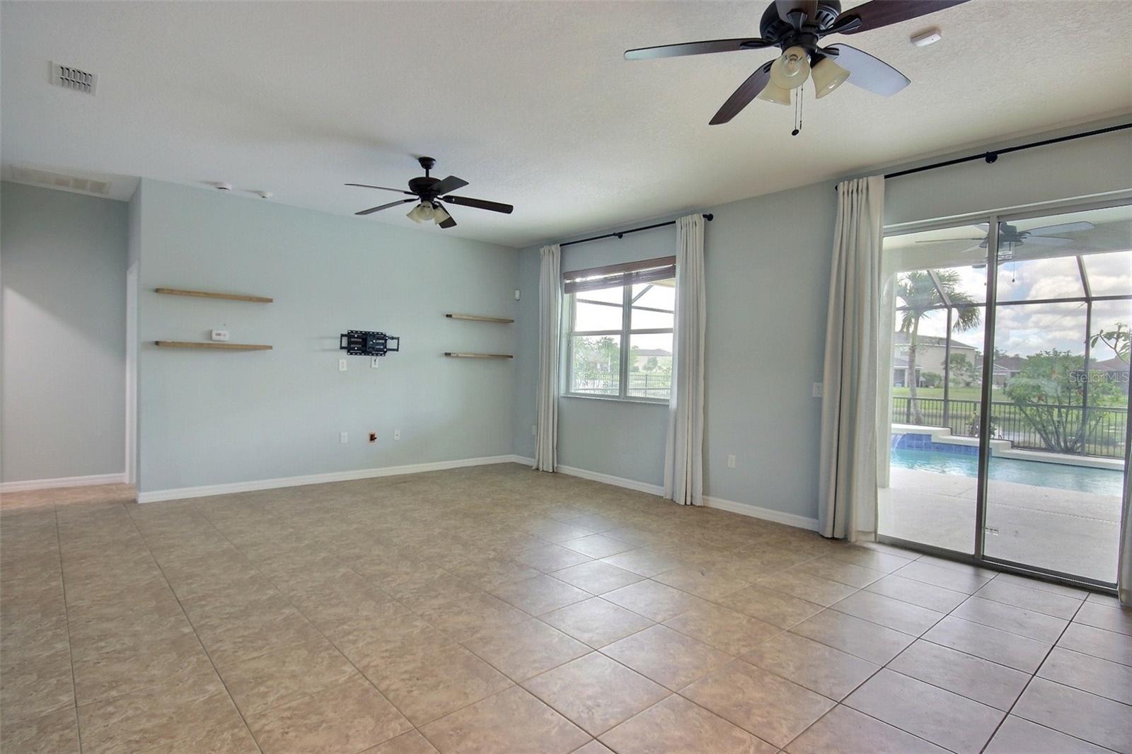 Image 11 of 50 For 7311 64th St E