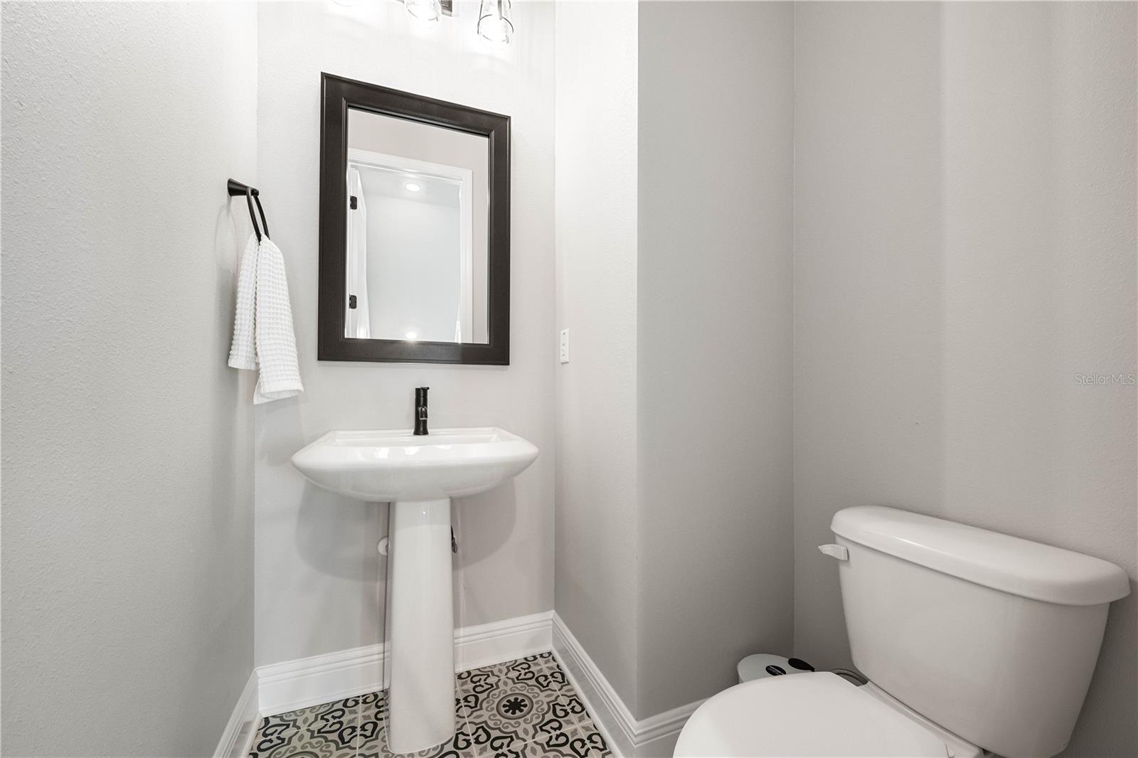 Image 24 of 70 For 2408 Ezzell Court