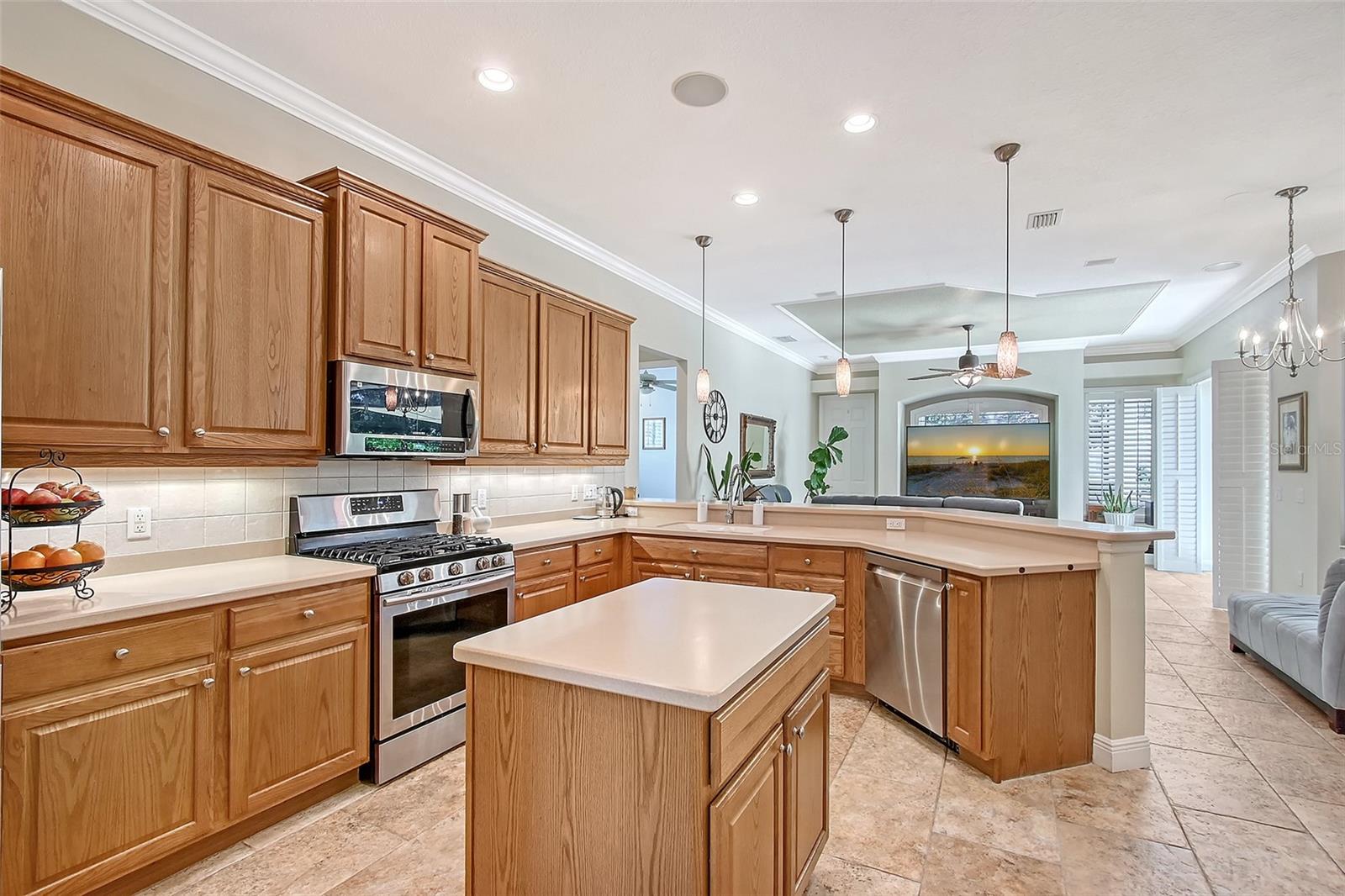 Image 17 of 41 For 6539 Flycatcher Lane