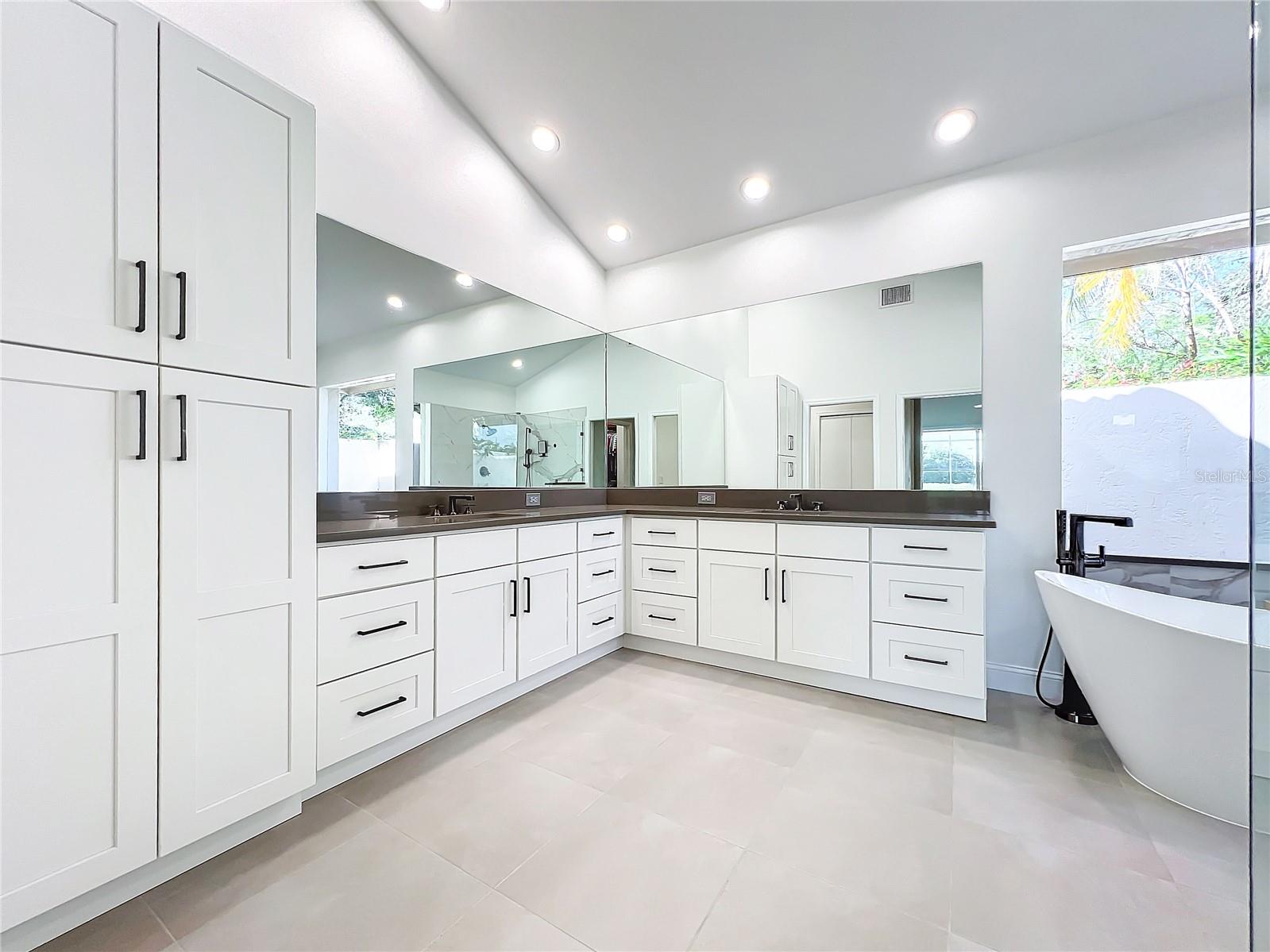 Image 45 of 67 For 3362 Charles Macdonald Drive