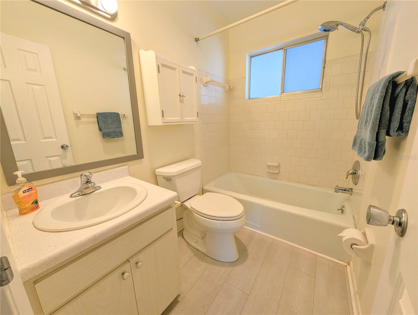 Image 9 of 19 For 2340 Canal Drive G-35