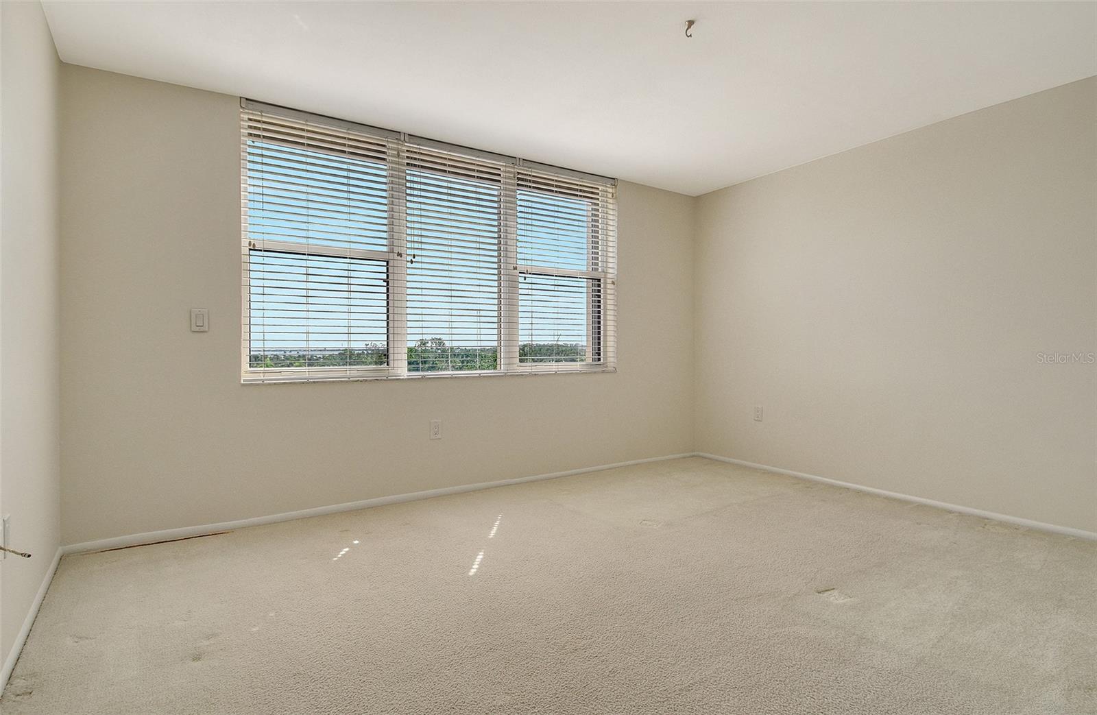 Image 31 of 41 For 2675 Gulf Of Mexico Drive 404