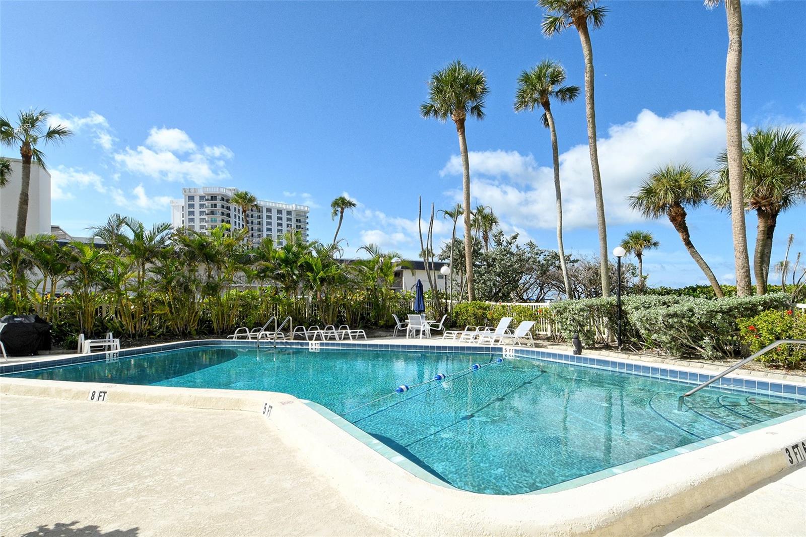 Image 39 of 41 For 2675 Gulf Of Mexico Drive 404