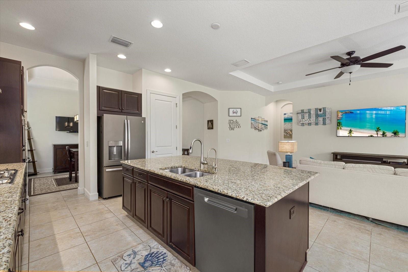 Image 12 of 43 For 9769 Highland Park Place