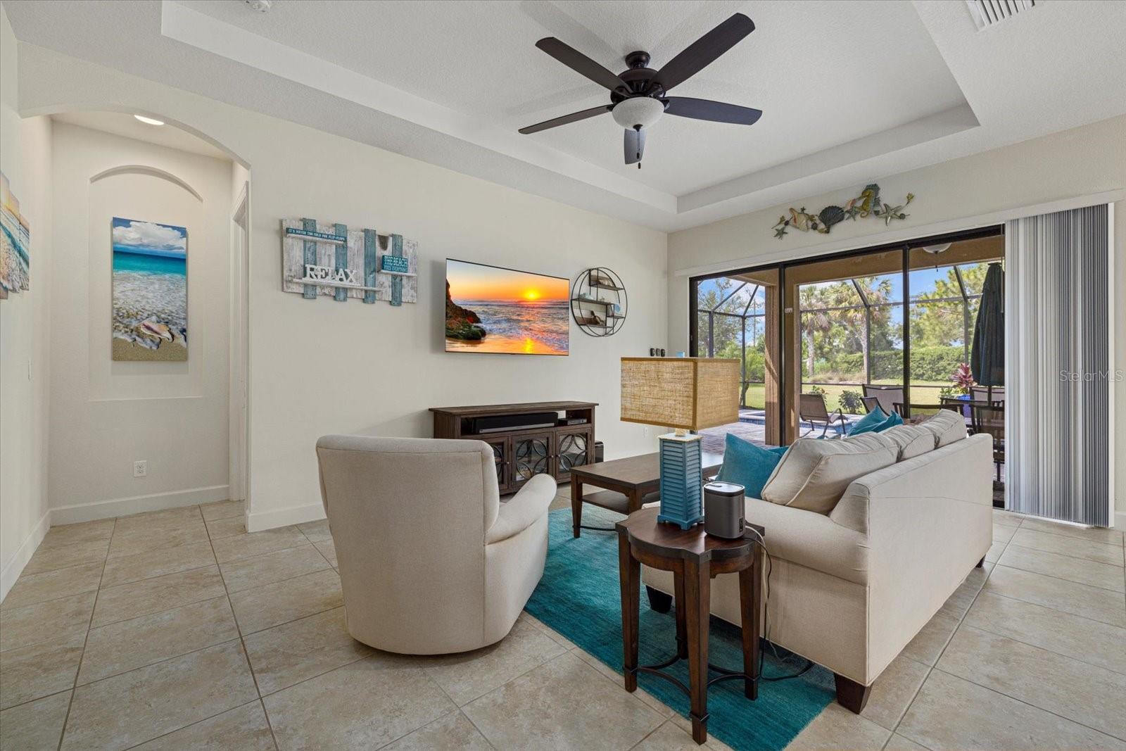 Image 15 of 43 For 9769 Highland Park Place