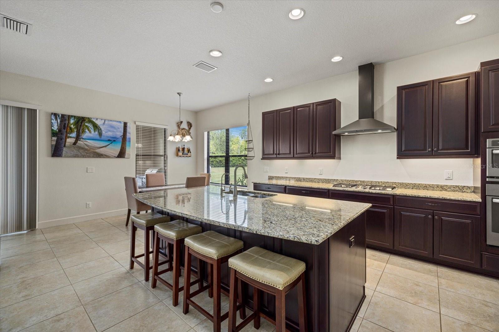 Image 7 of 43 For 9769 Highland Park Place