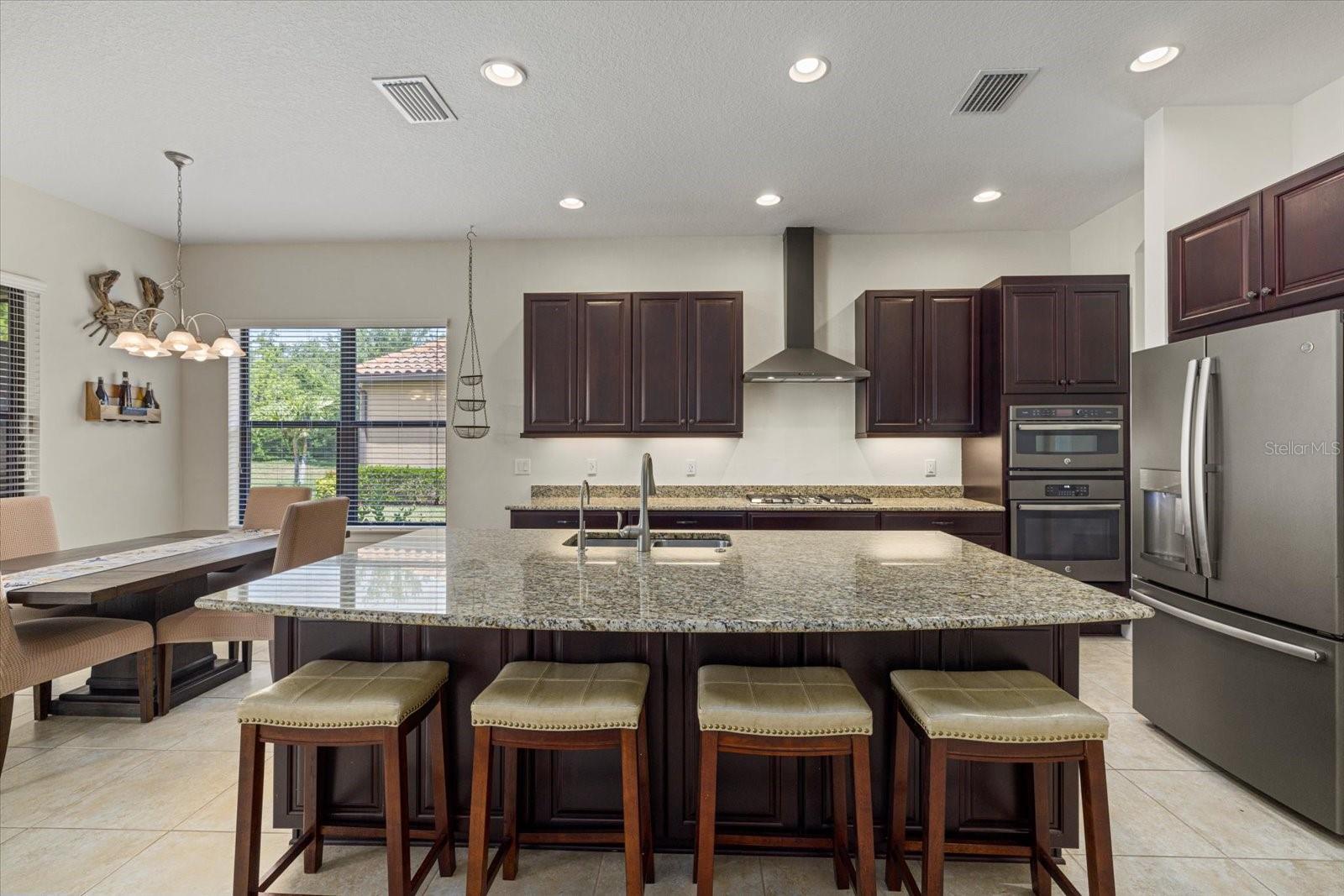 Image 8 of 43 For 9769 Highland Park Place
