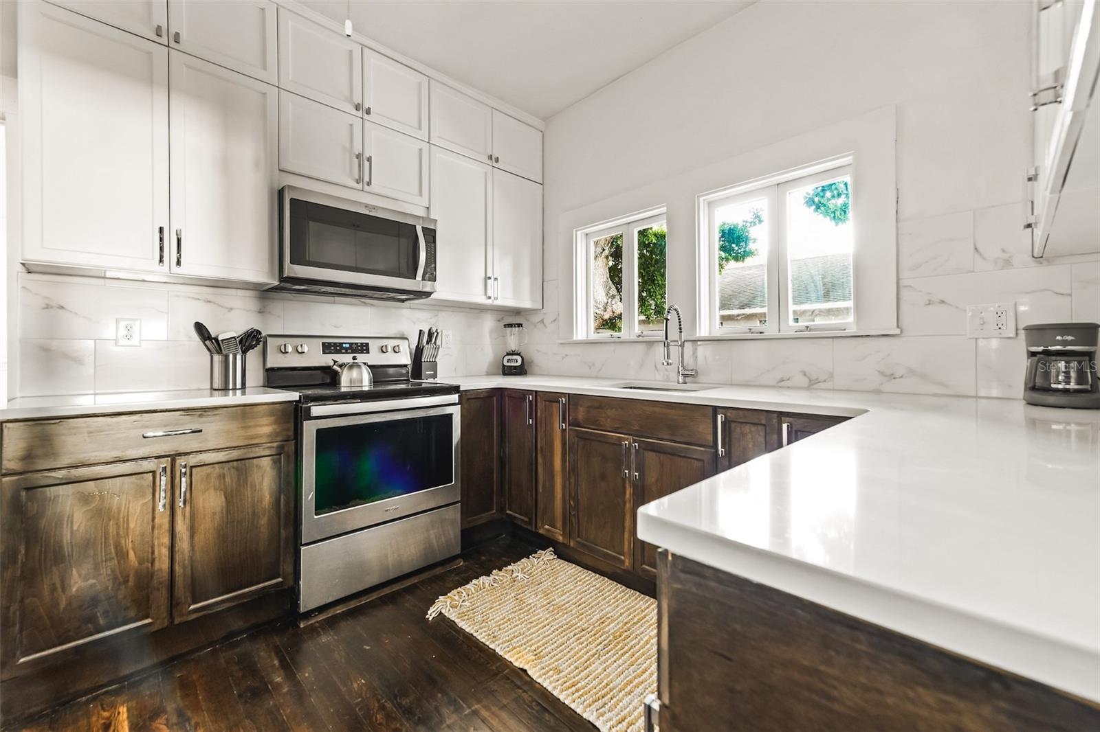 Image 16 of 40 For 720 37th Street W