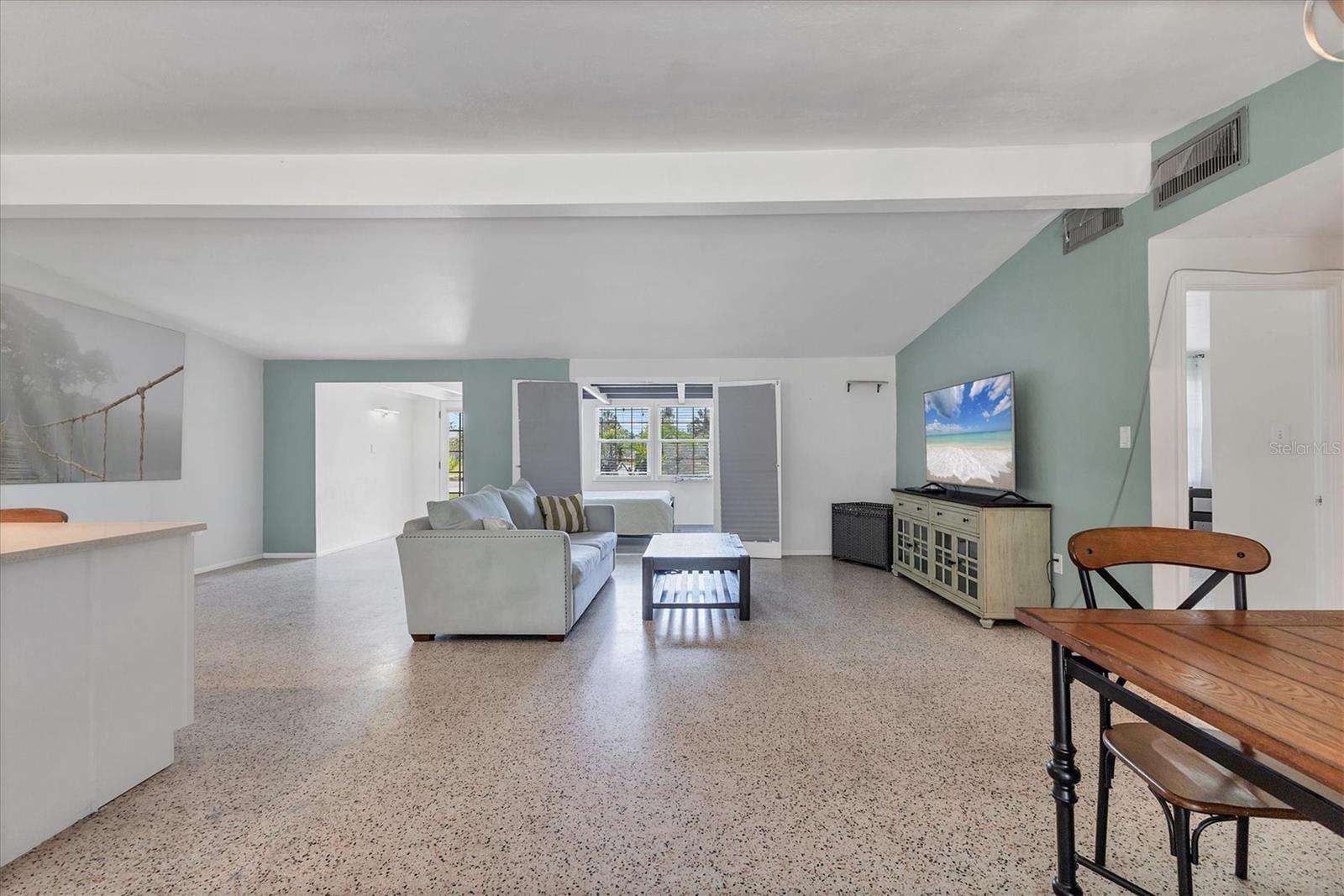 Image 13 of 42 For 6931 Magellan Way