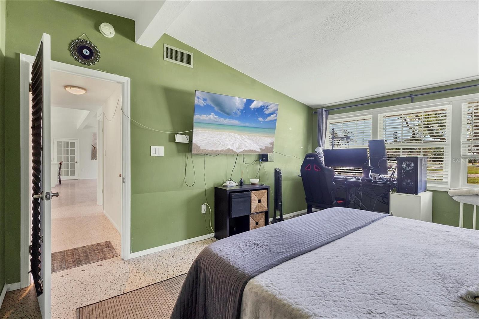Image 20 of 42 For 6931 Magellan Way