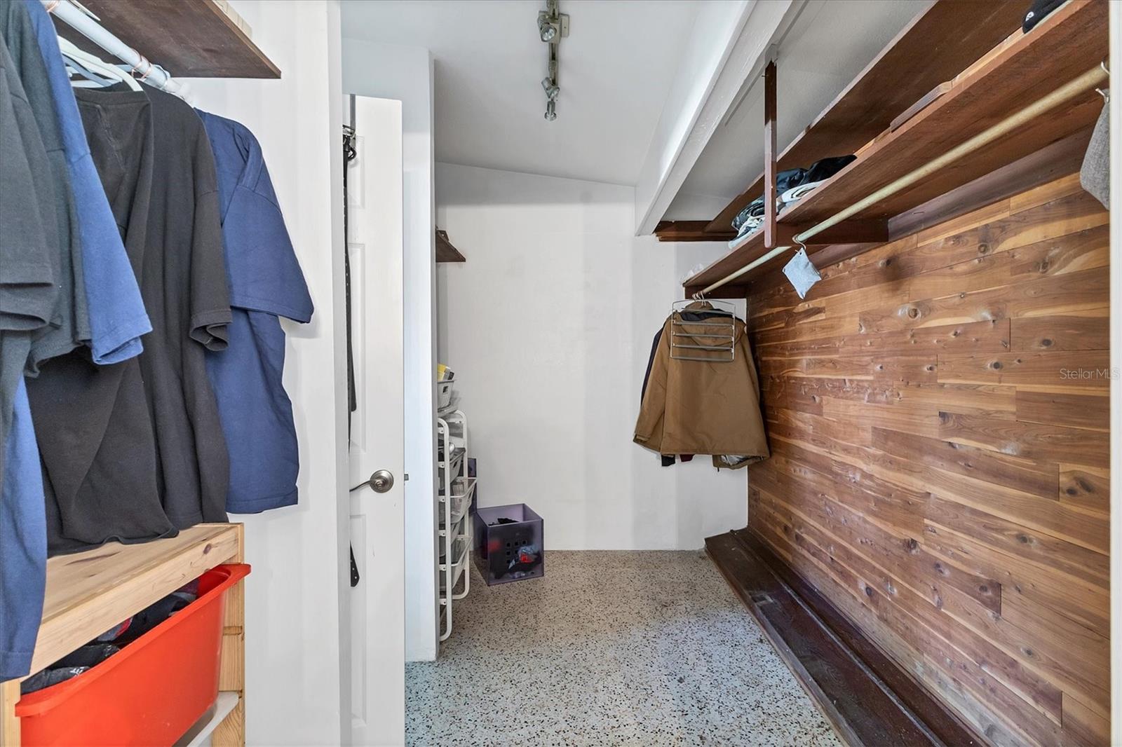 Image 21 of 42 For 6931 Magellan Way