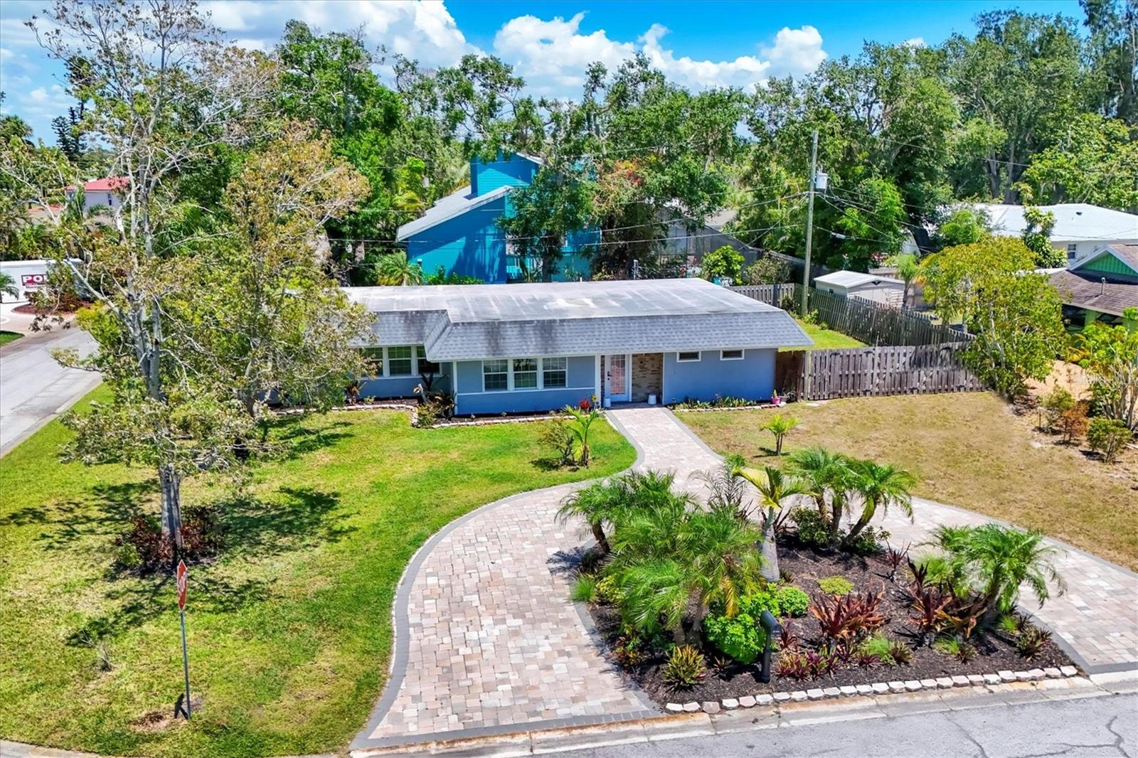 Image 36 of 42 For 6931 Magellan Way