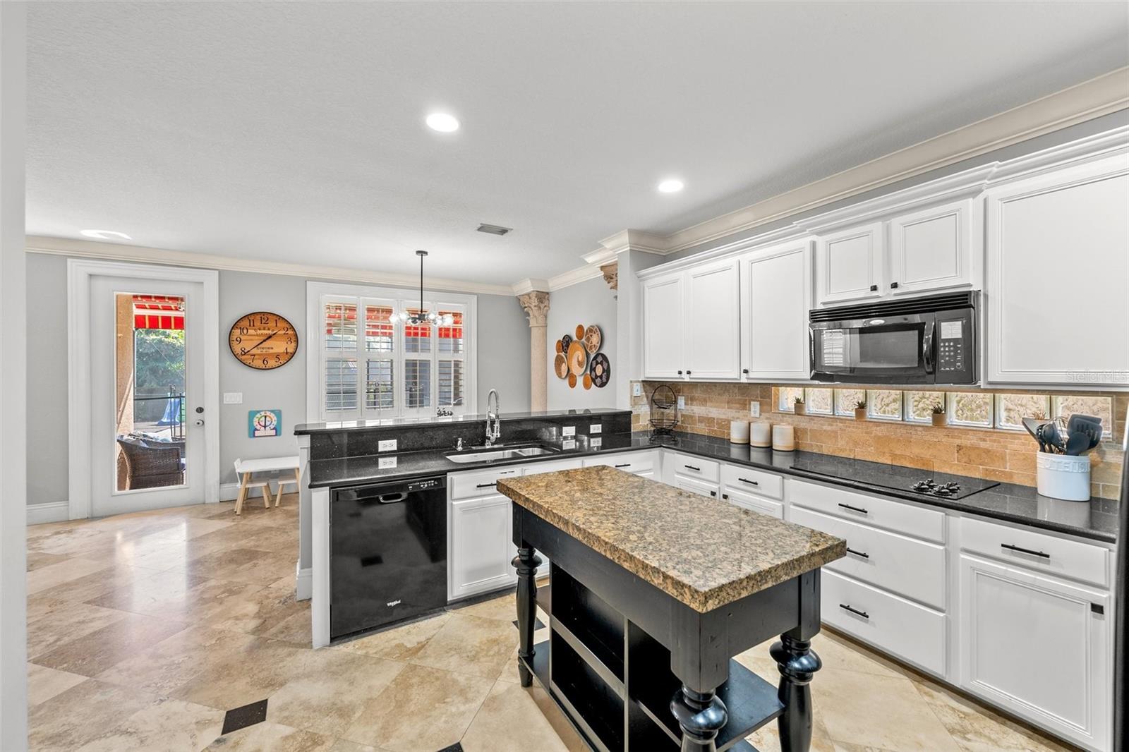 Image 17 of 51 For 8490 Sumner Avenue