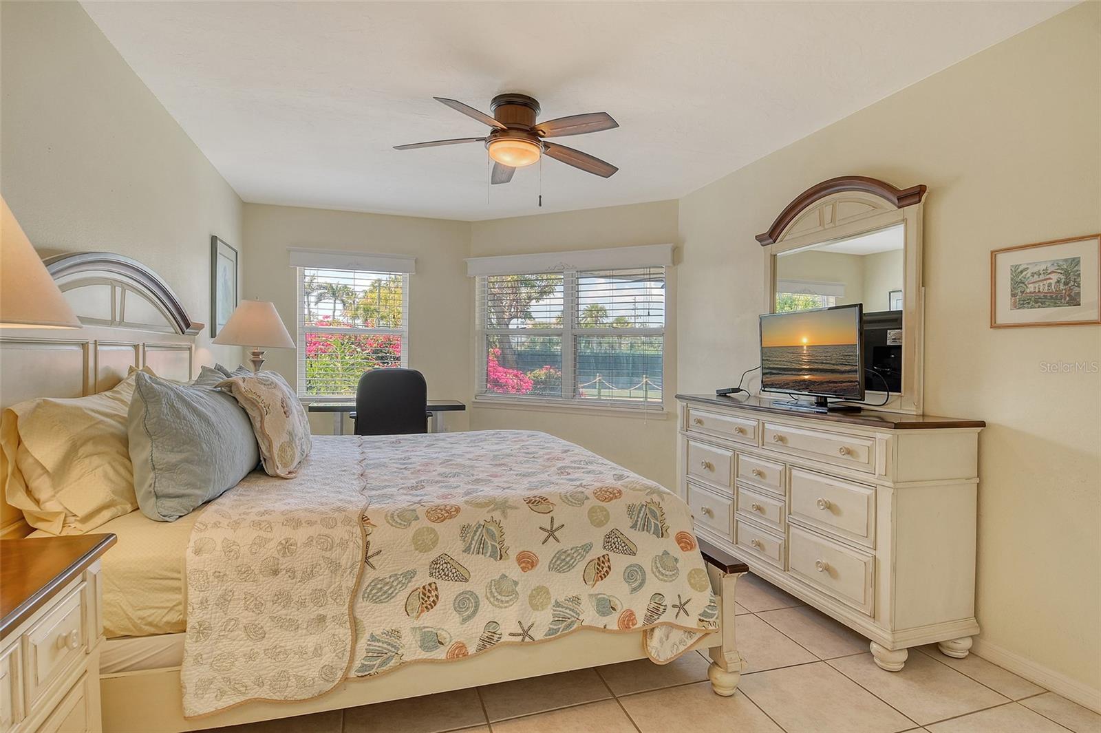 Image 18 of 41 For 1226 Siesta Bayside Drive 1226c