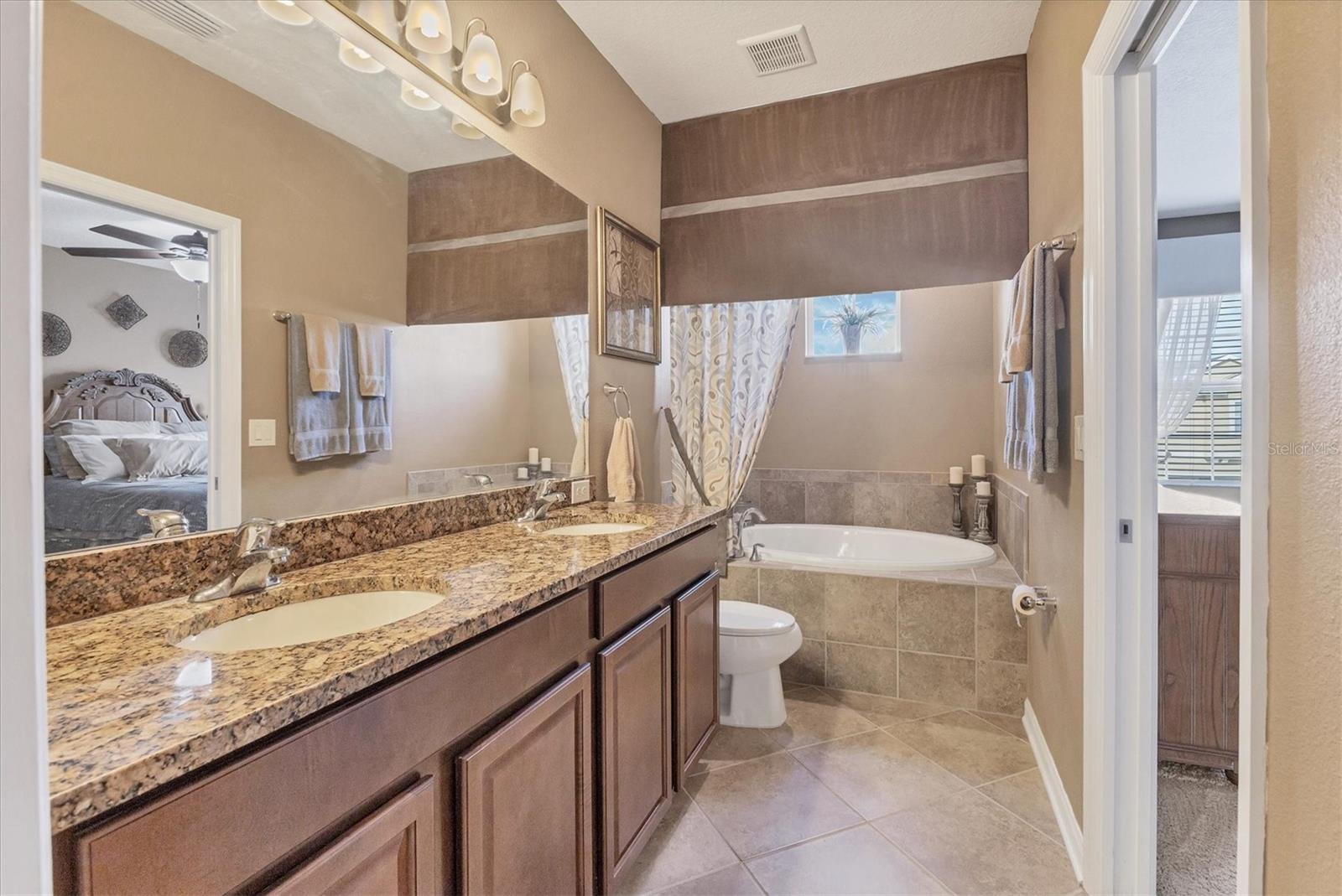 Image 18 of 46 For 11507 84th Street Circle E 102