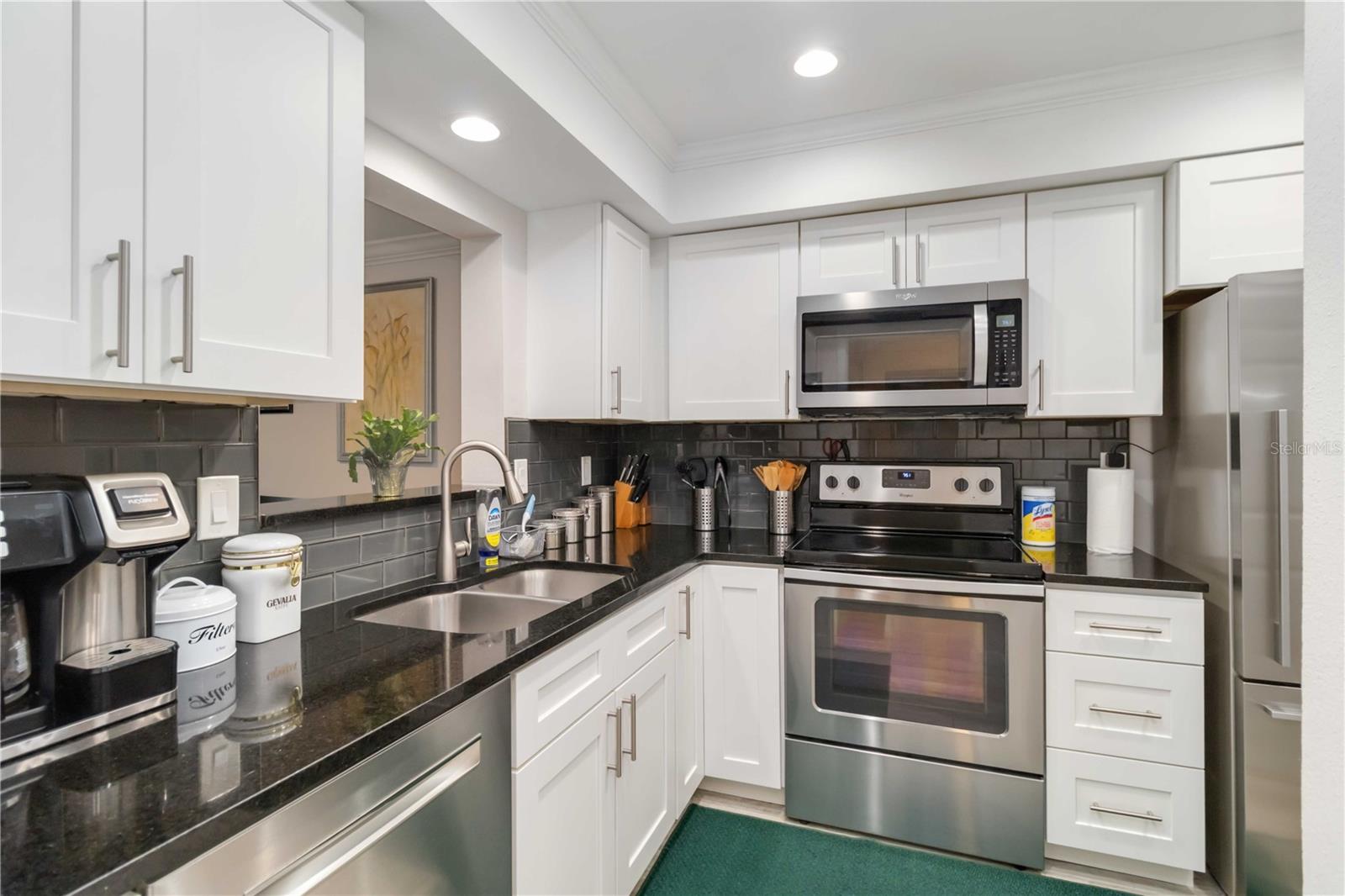 Image 11 of 50 For 6999 Country Club Drive N 224