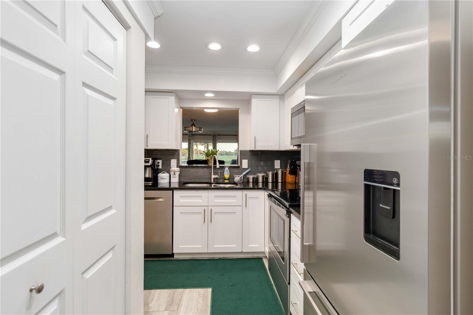 Image 12 of 50 For 6999 Country Club Drive N 224