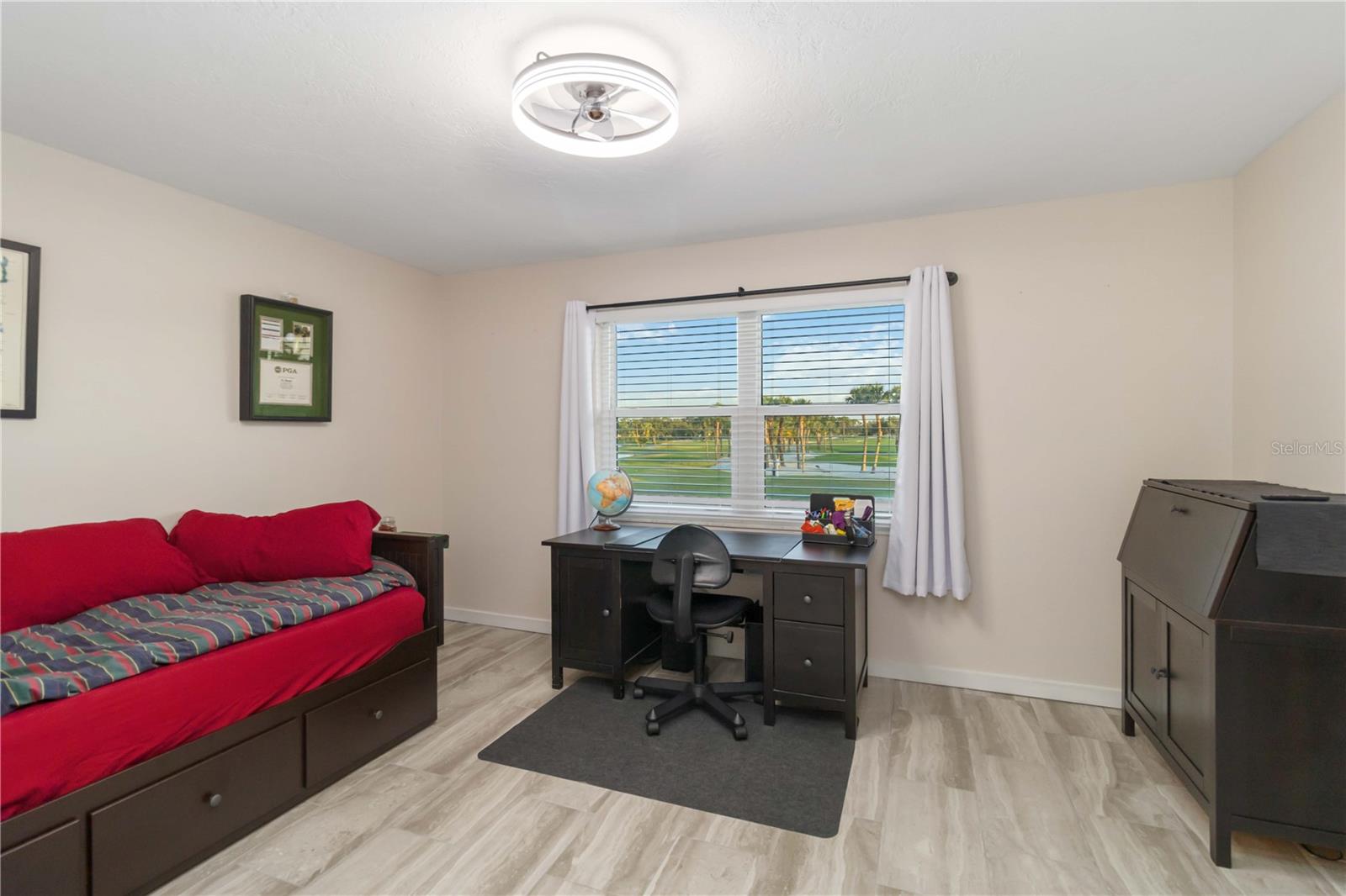 Image 17 of 50 For 6999 Country Club Drive N 224