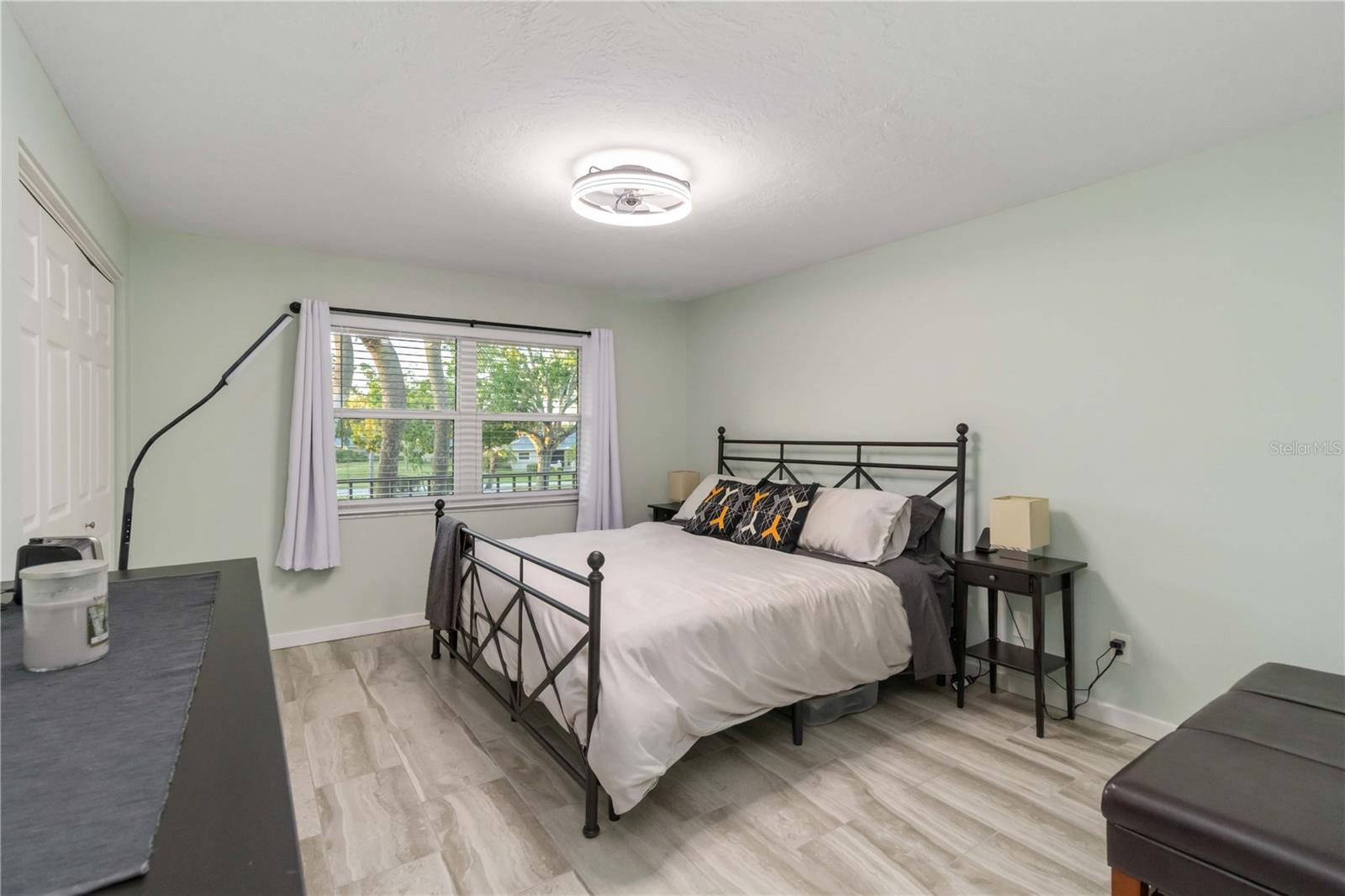 Image 19 of 50 For 6999 Country Club Drive N 224
