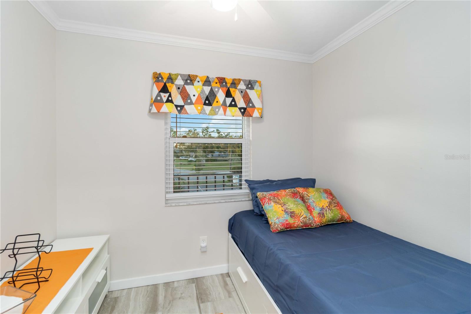 Image 23 of 50 For 6999 Country Club Drive N 224
