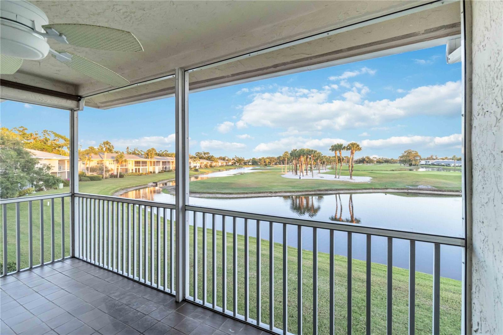 Image 27 of 50 For 6999 Country Club Drive N 224
